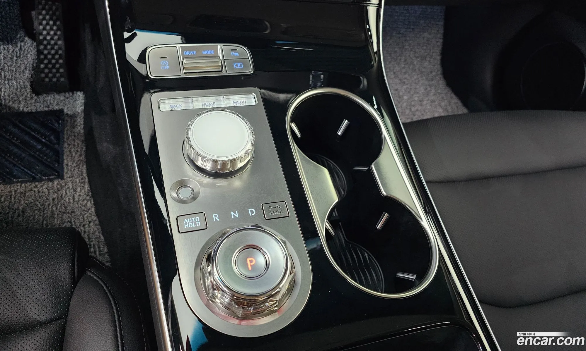 Genesis GV70 2025 — 19