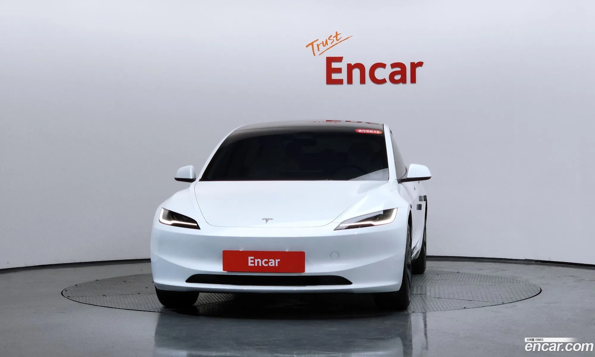 Tesla Model 3 2024 — 24