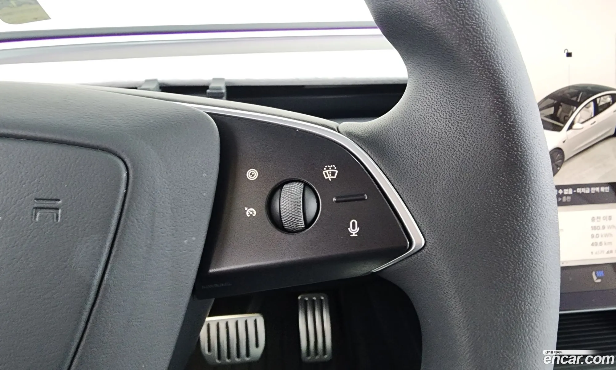 Tesla Model 3 2024 — 35