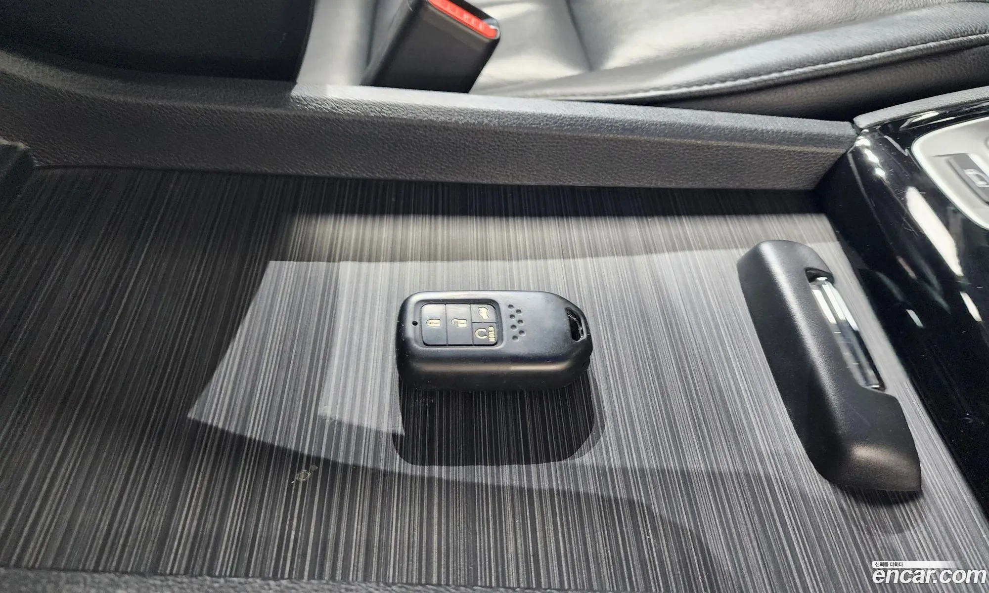Honda Pilot 2017 5FNYF6850HB201088 — 24