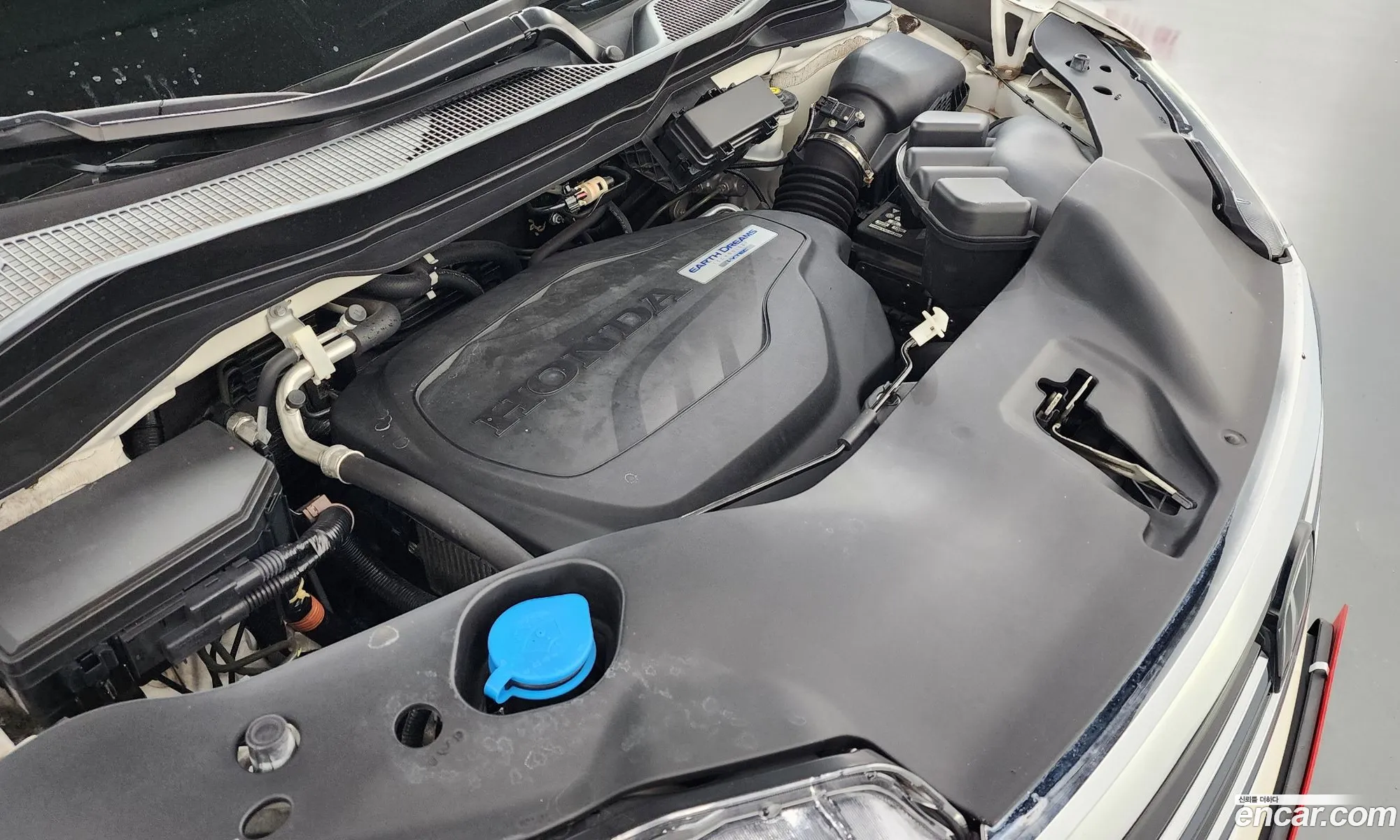 Honda Pilot 2017 5FNYF6850HB201088 — 9