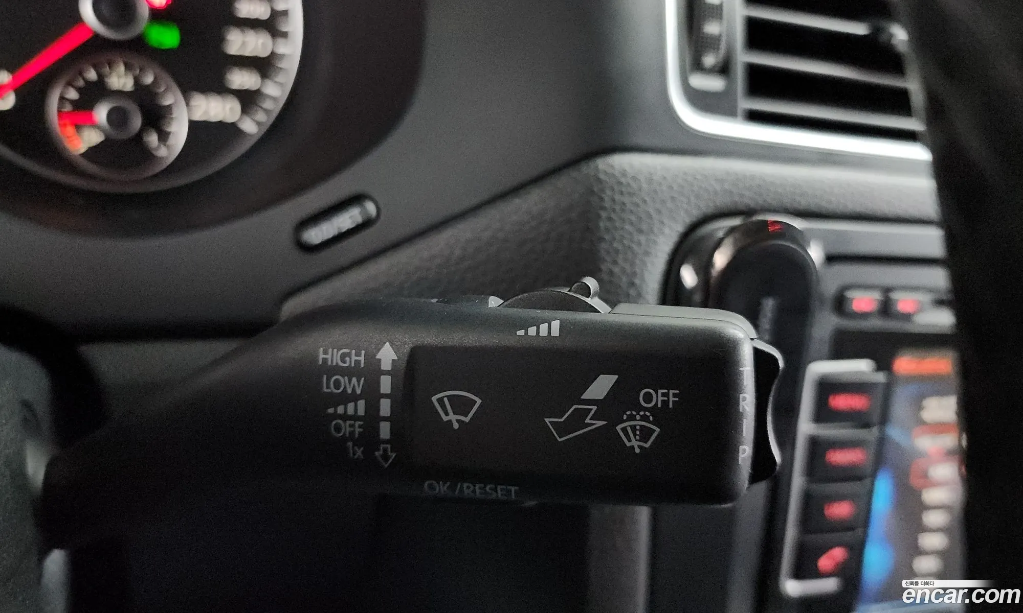 Volkswagen Jetta 2012 WVWZZZ16ZCM097932 — 4