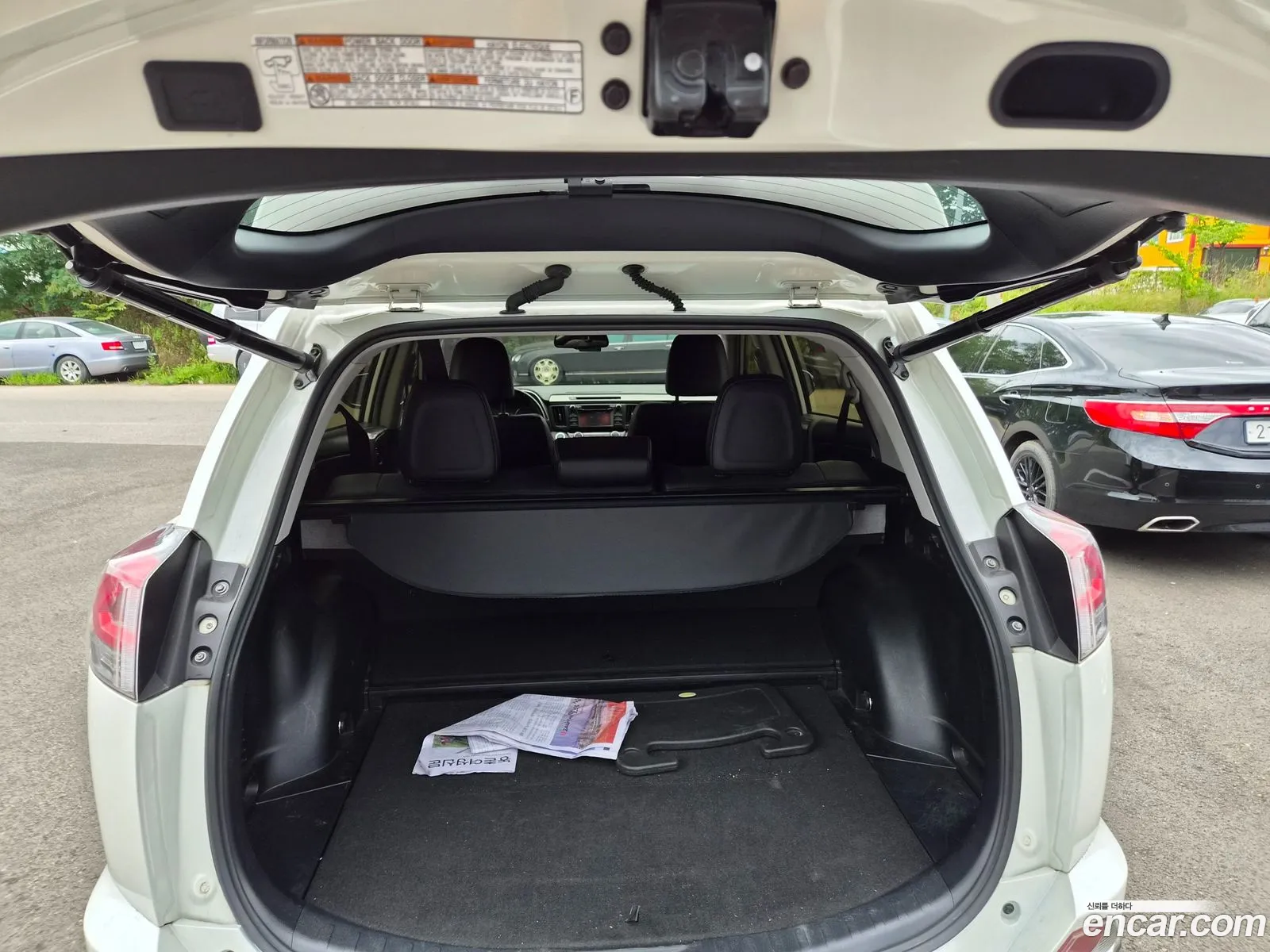 Toyota RAV4 2018 — 14