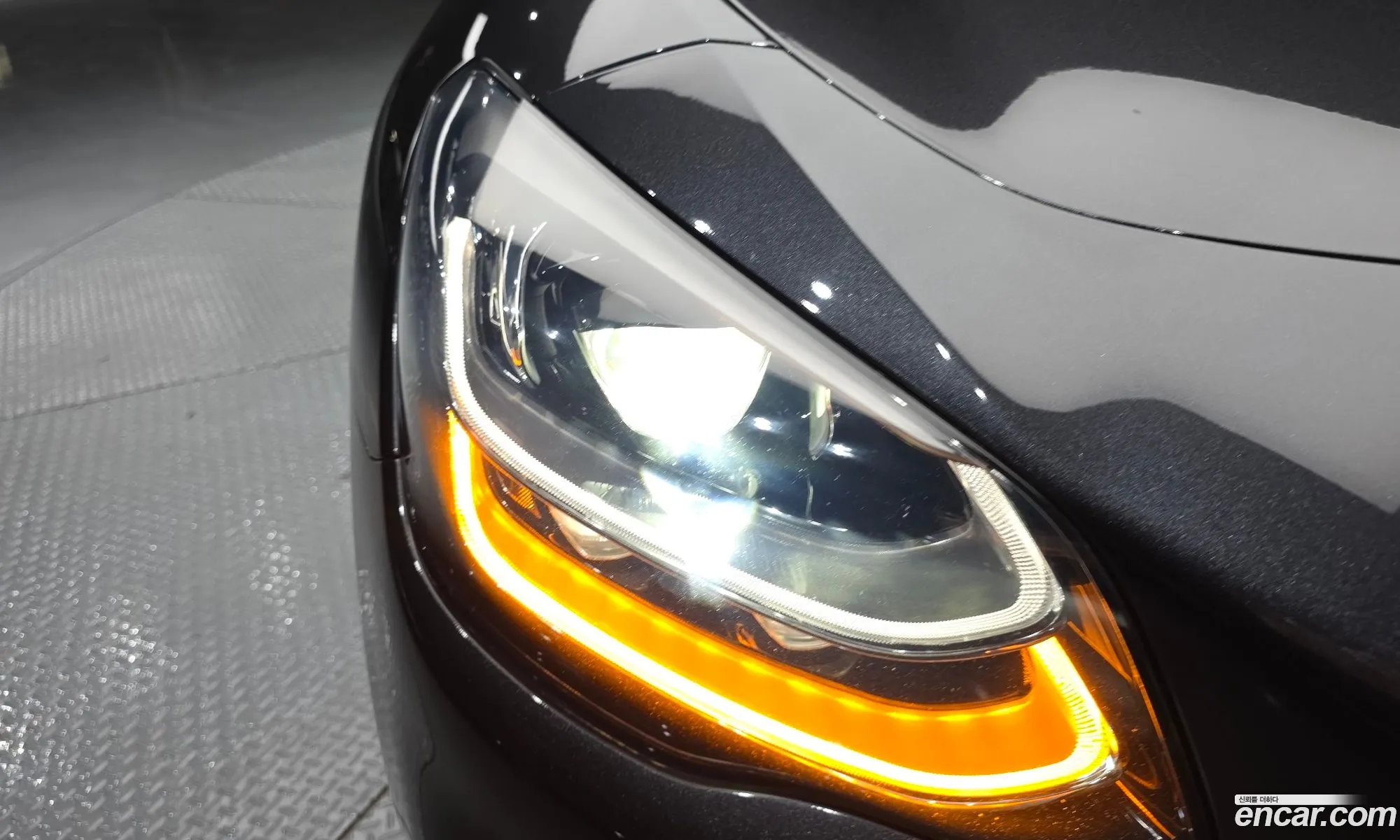 Kia The K9 2019 KNAS2418DKS013556 — 16