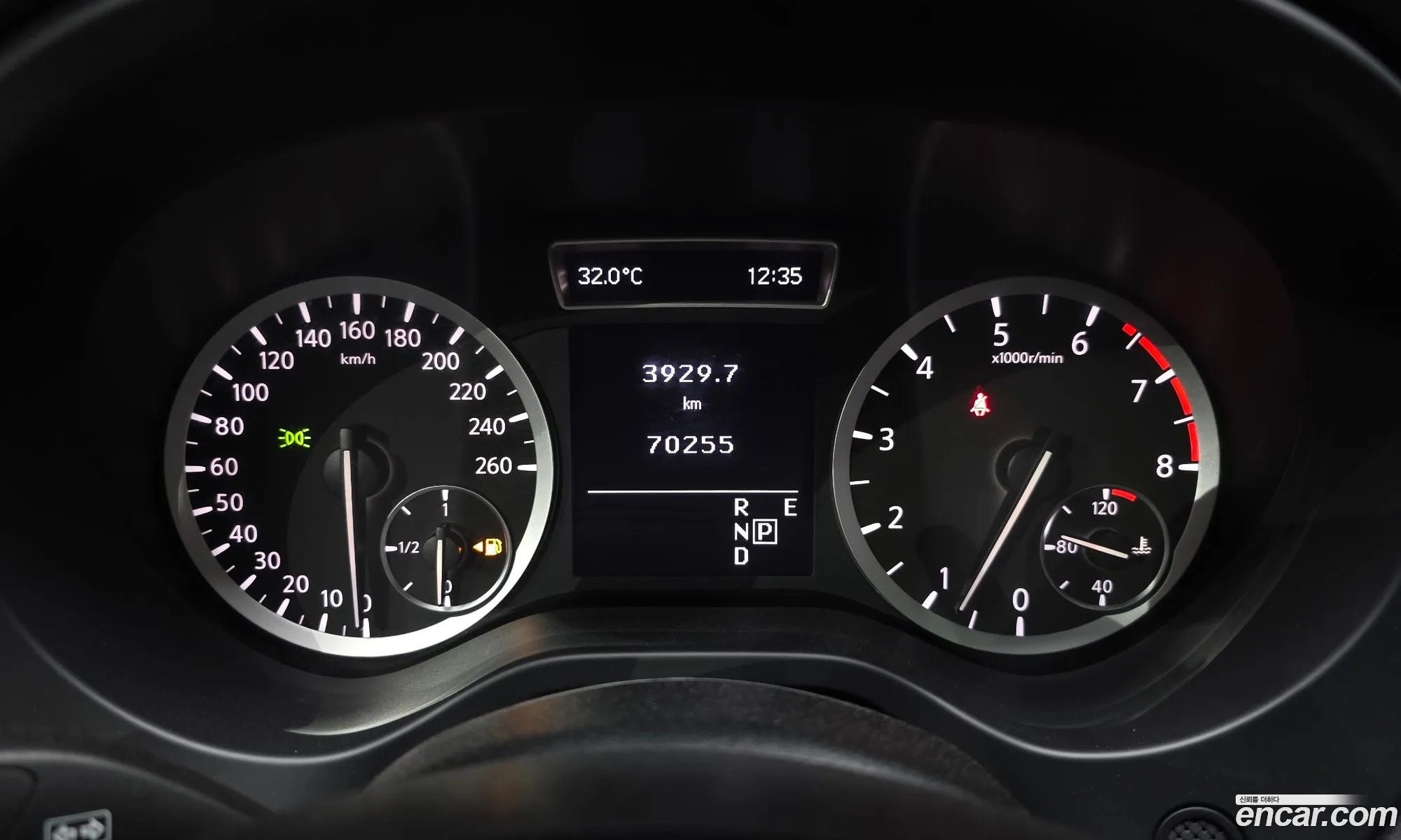 Infiniti Q30