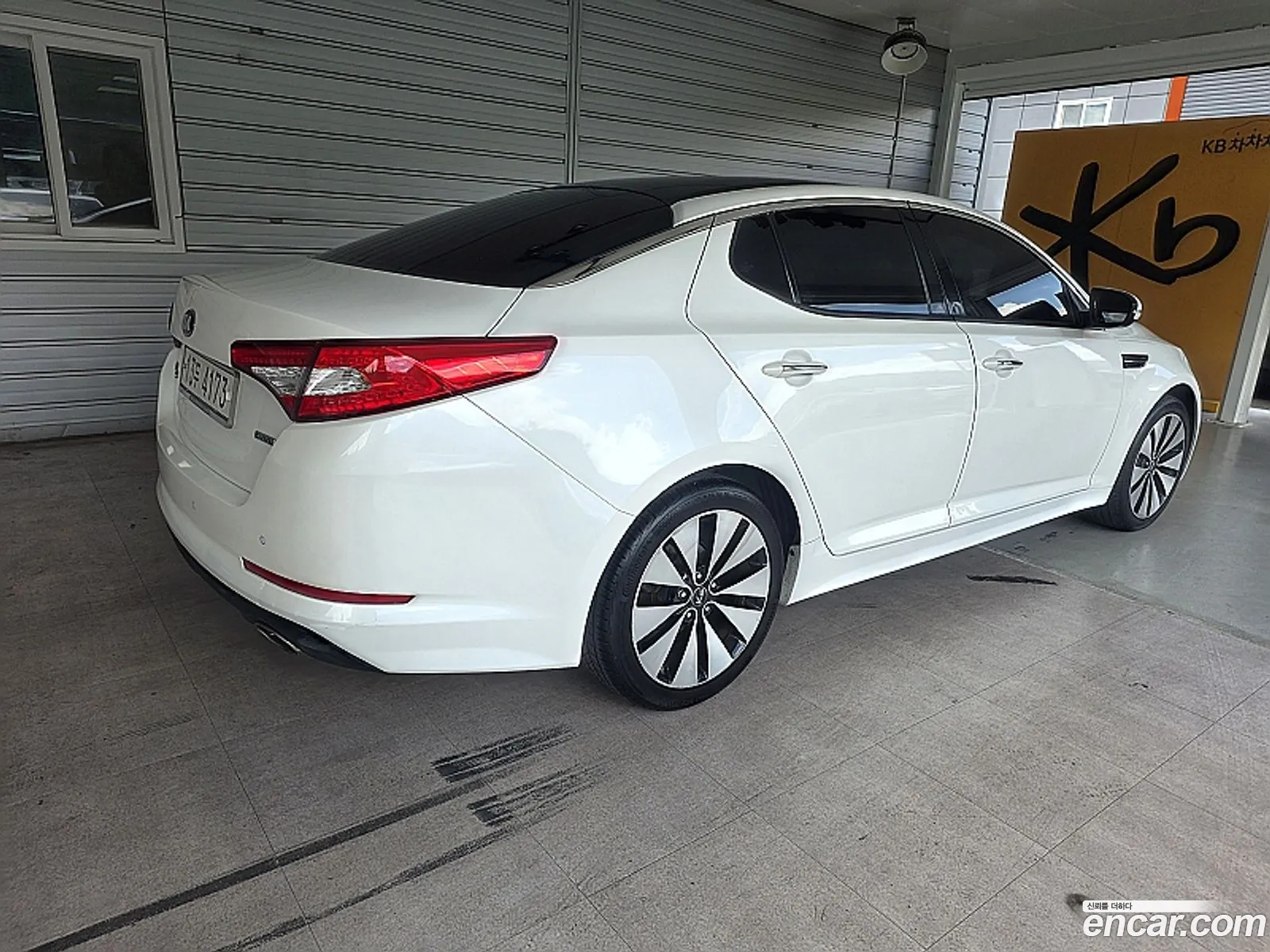 Kia K5 2012 — 2