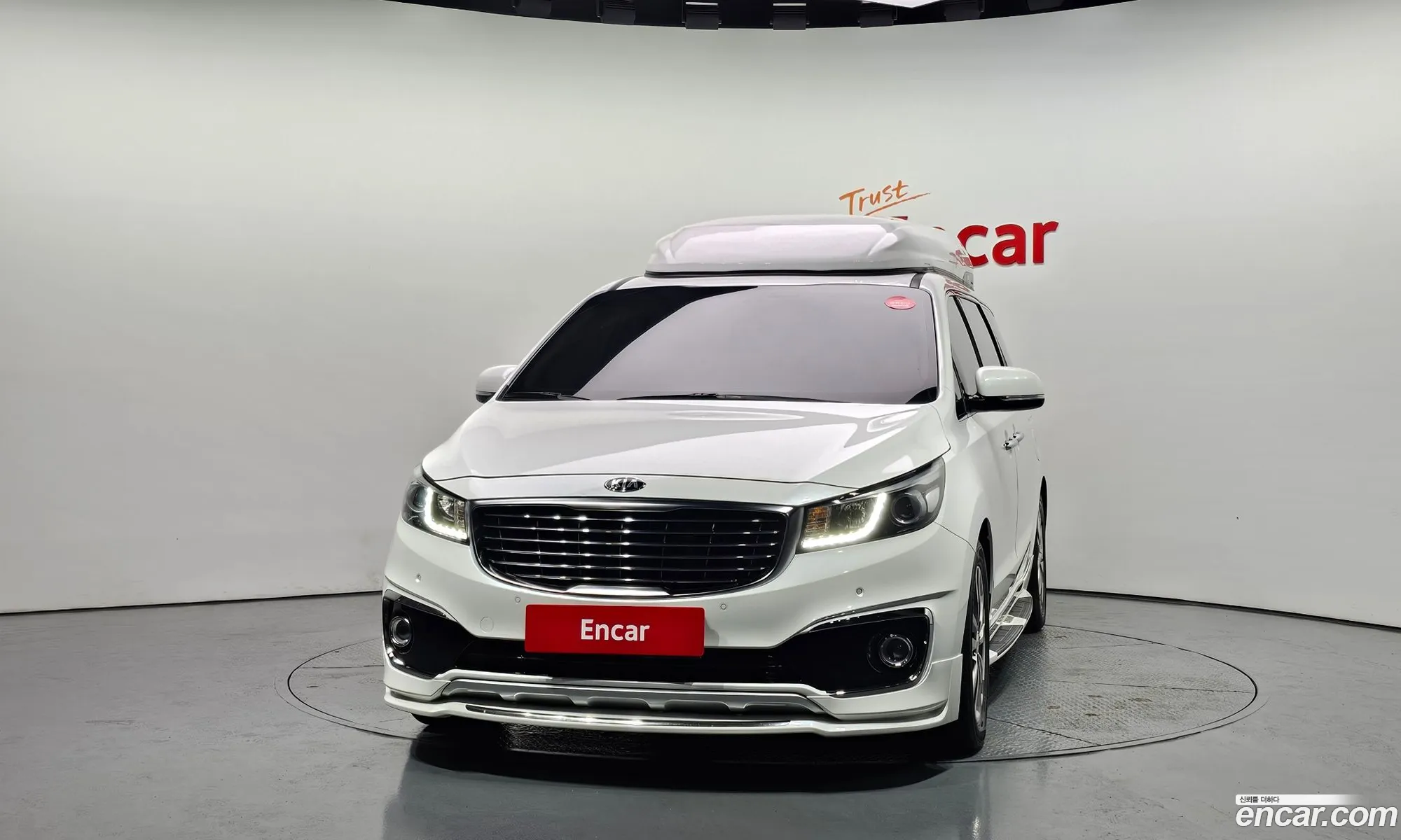 Kia Carnival 2017 KNAMC81ABJS400152 — 10
