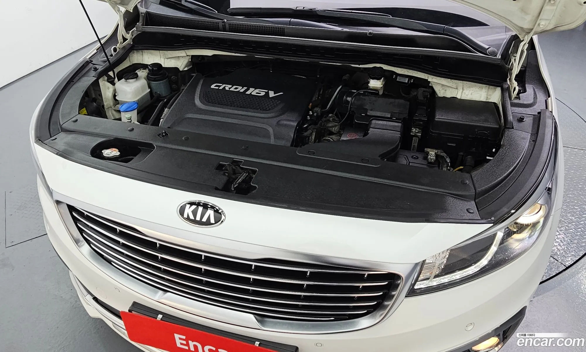 Kia Carnival 2017 KNAMC81ABJS400152 — 5