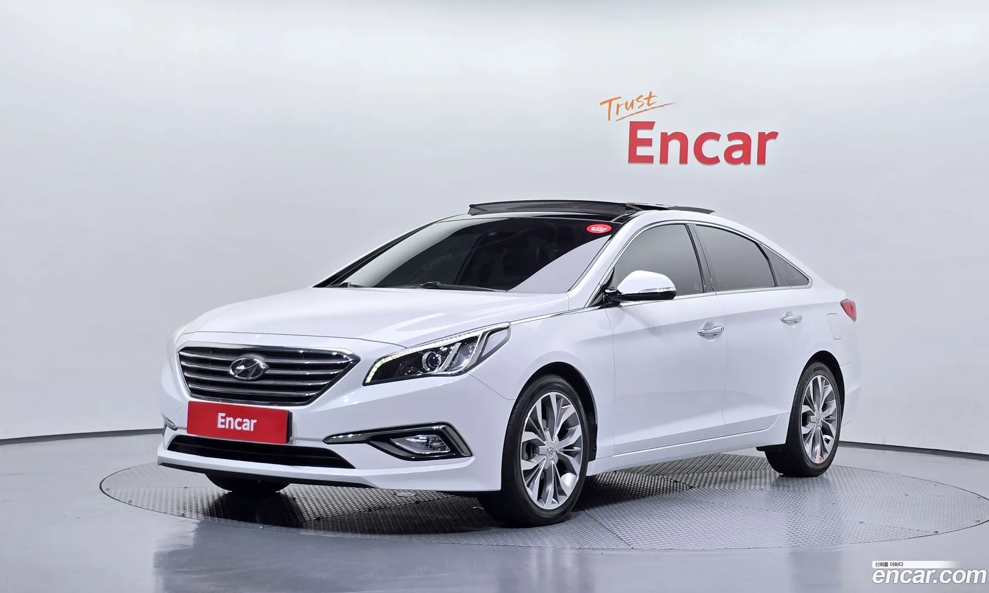 Hyundai LF Sonata 2016 KMHE341CBGA226736 — 12