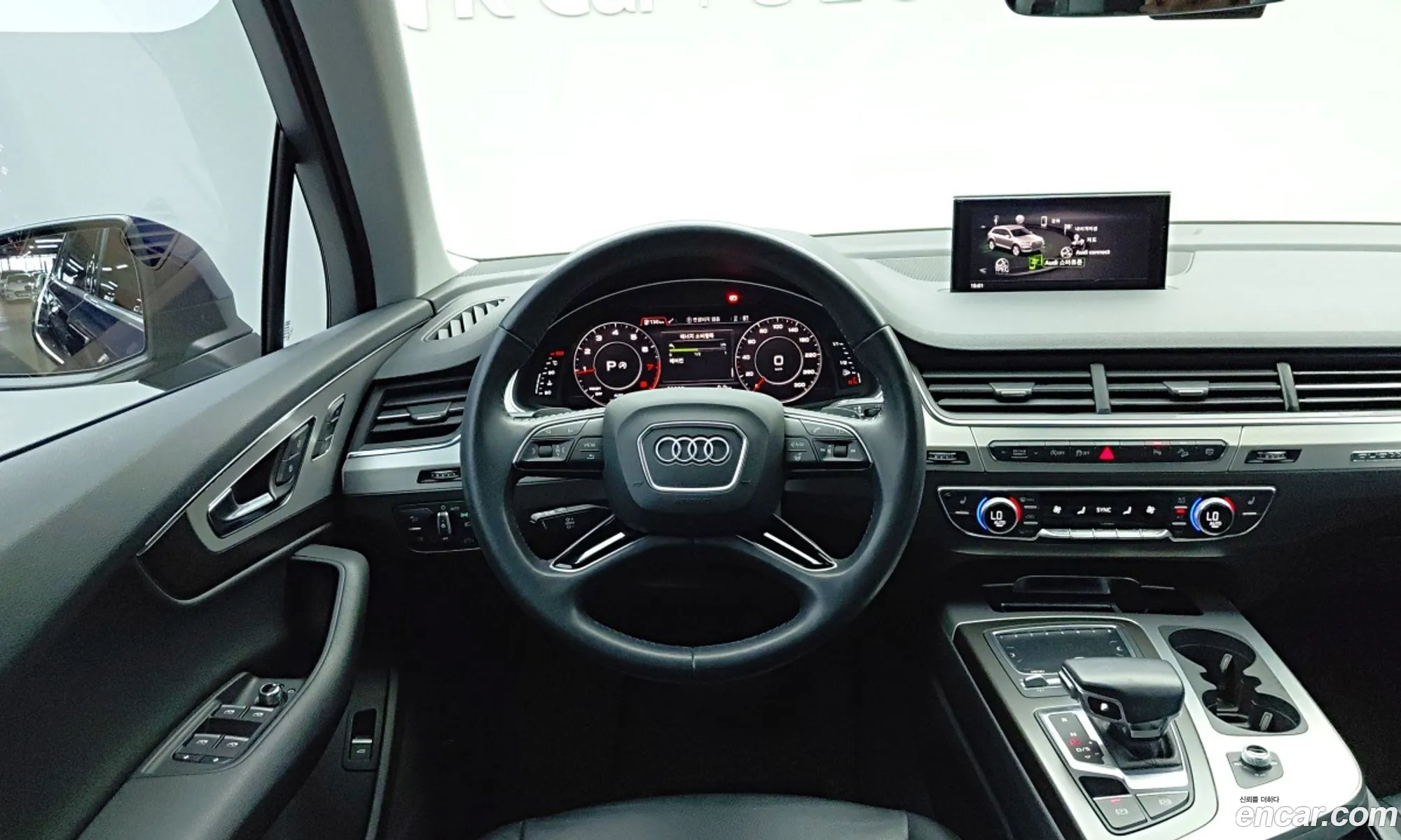 Audi Q7 2019 — 2