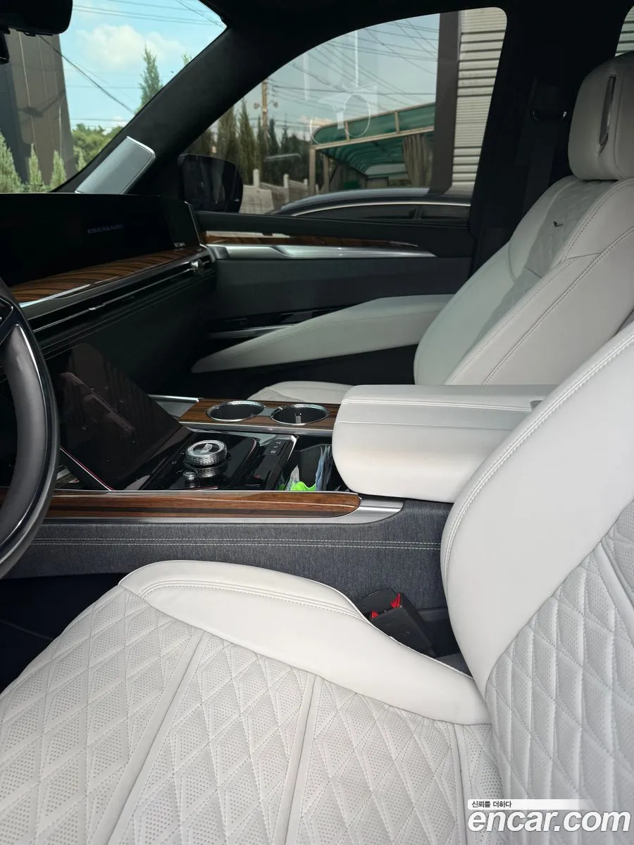Cadillac Escalade 2025 — 5