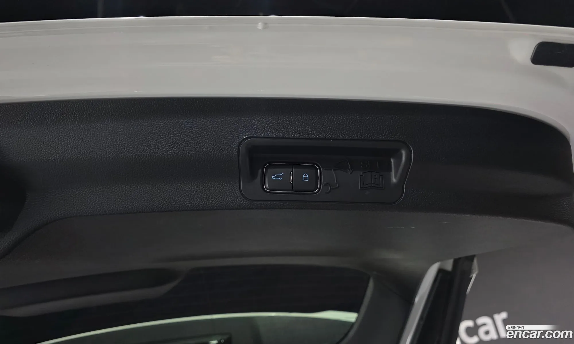 Ford Explorer 6th Gen 2020 1FMSK8FH9LGB13497 — 24