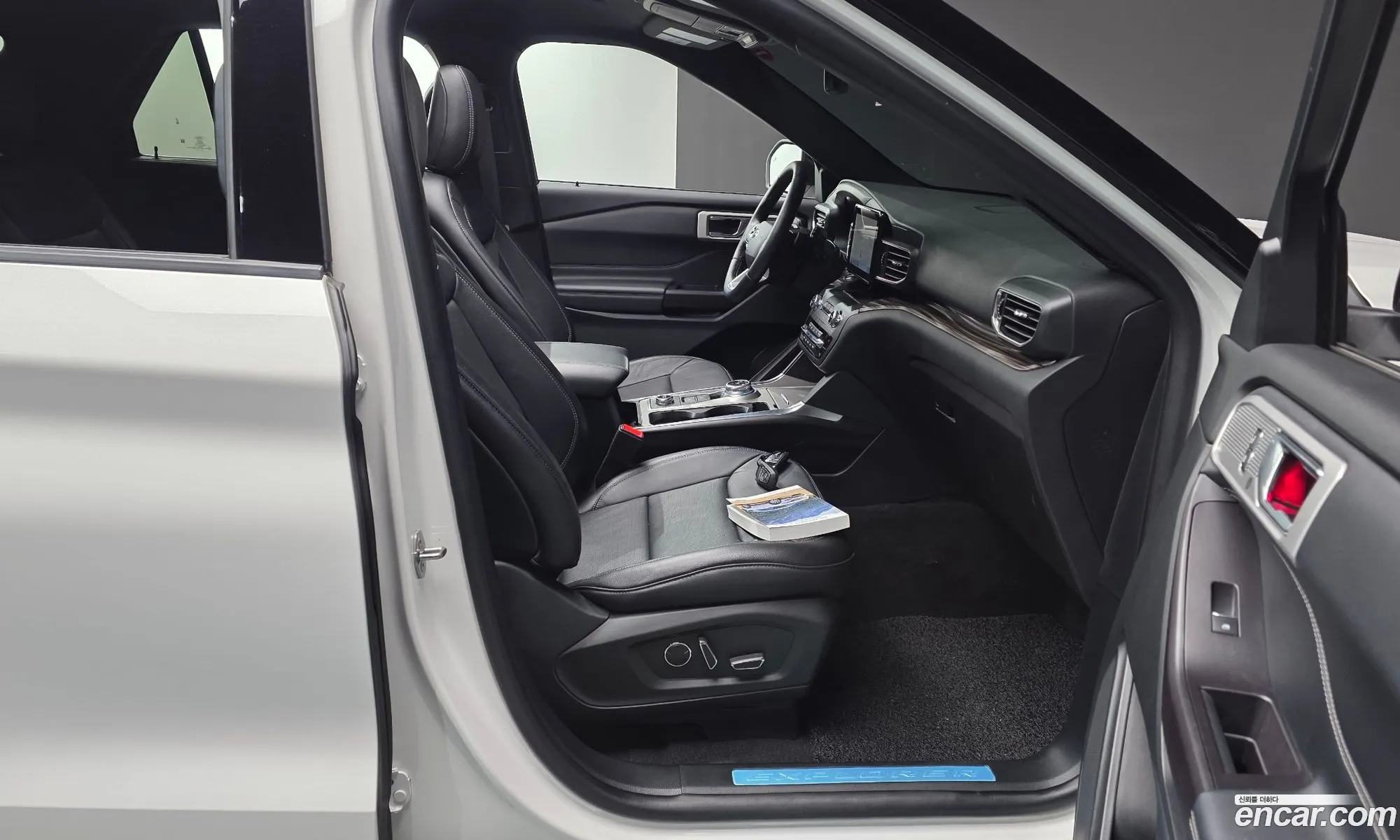 Ford Explorer 6th Gen 2020 1FMSK8FH9LGB13497 — 16