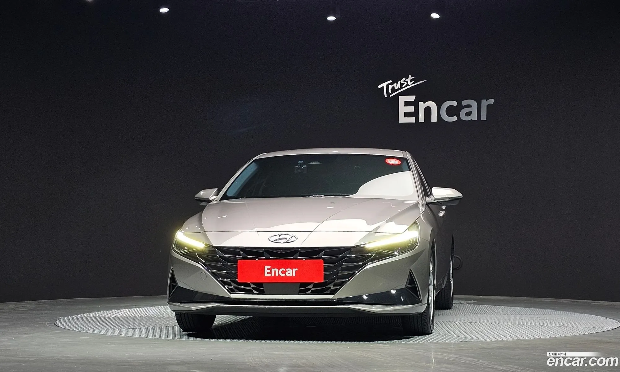 Hyundai Elantra 2020 — 2
