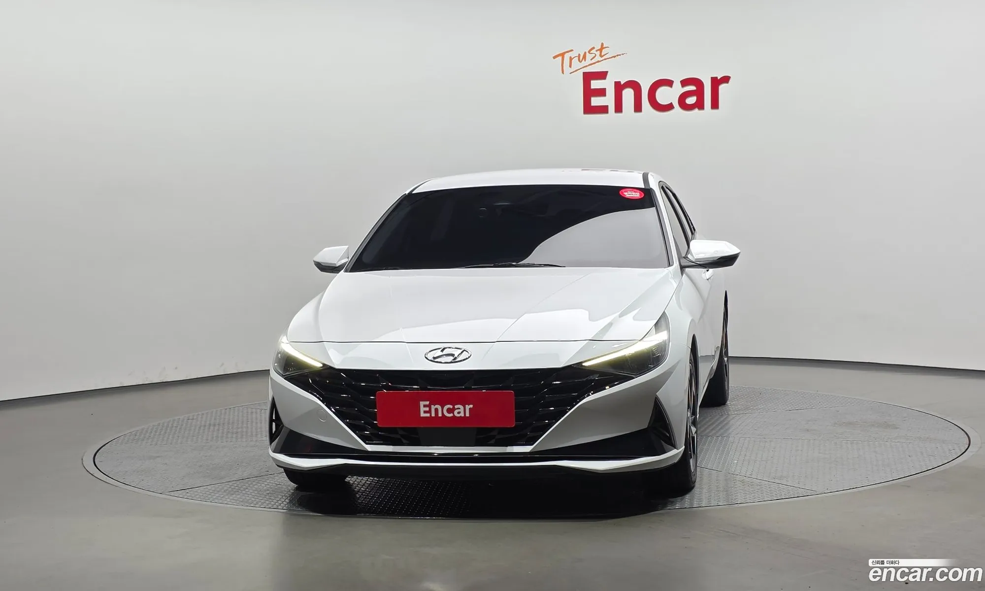 Hyundai Elantra Hybrid 2022 — 2