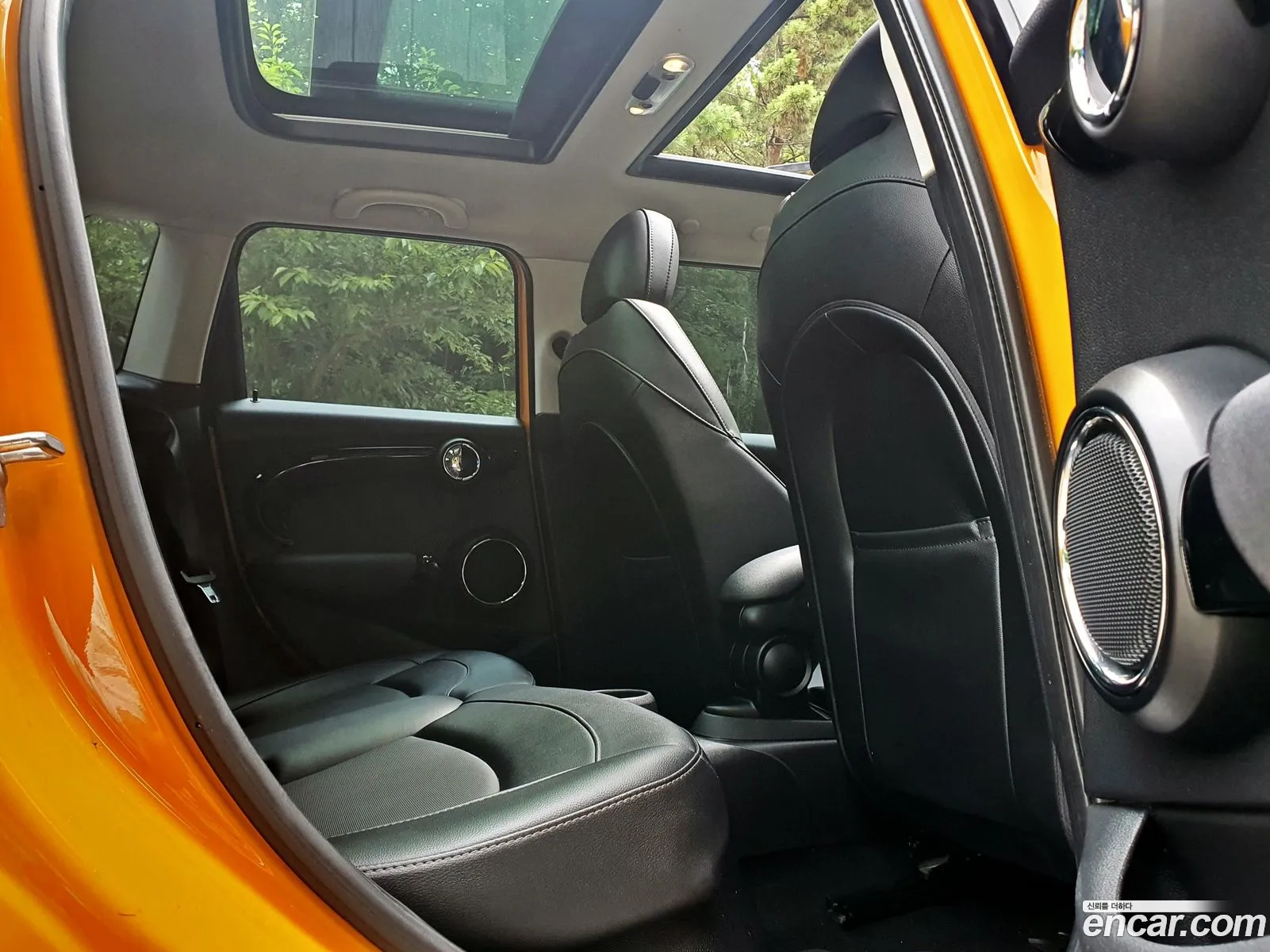 Mini Cooper 2015 — 11