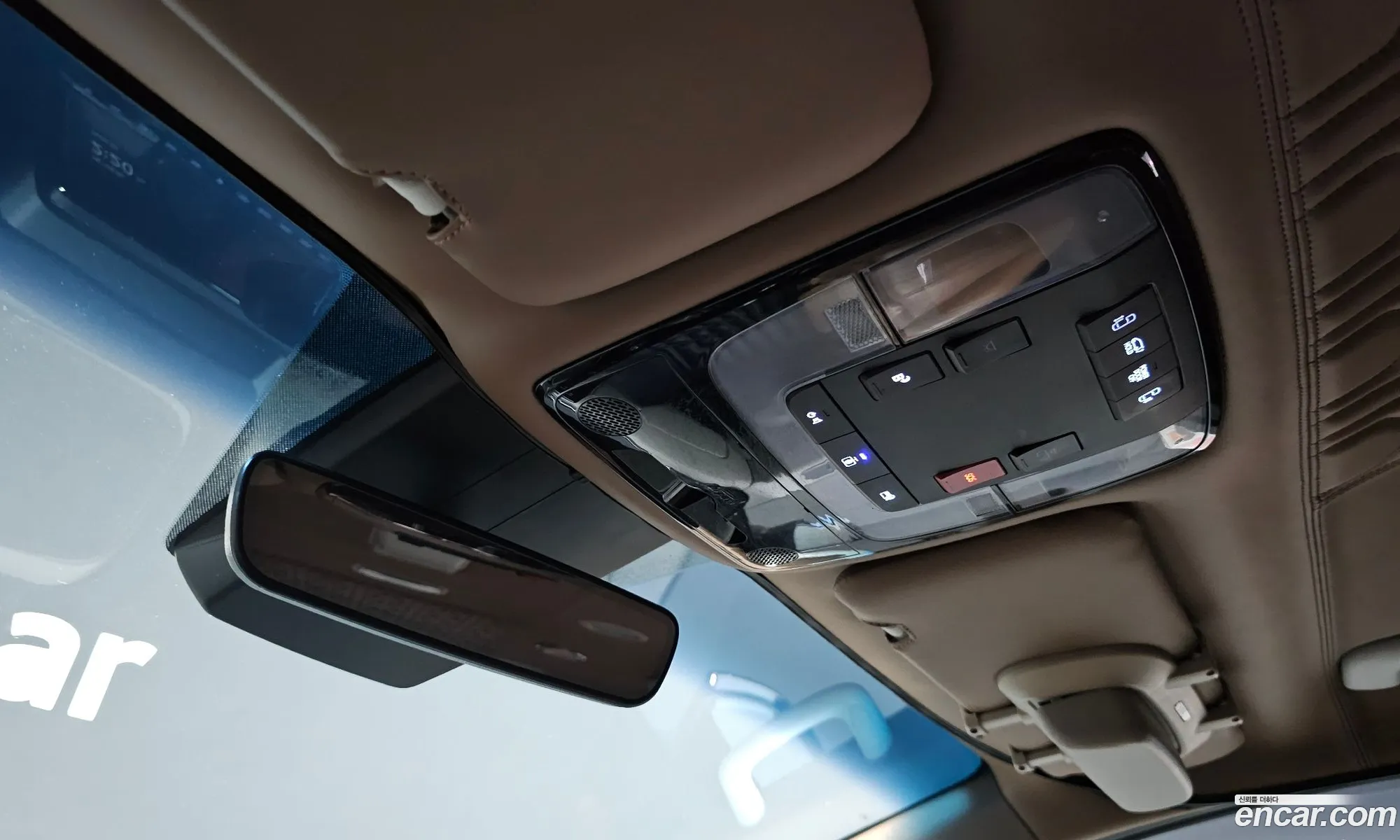 Hyundai Staria 2022 — 3