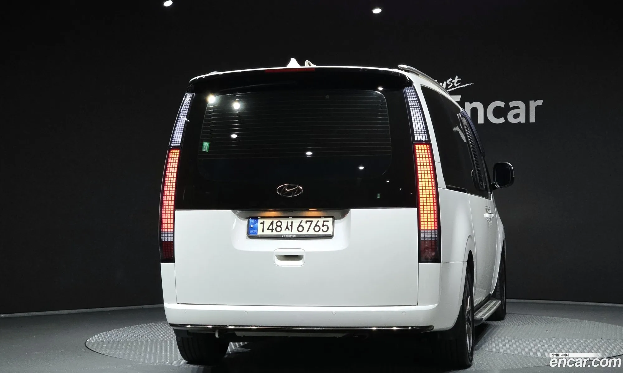 Hyundai Staria 2022 — 18