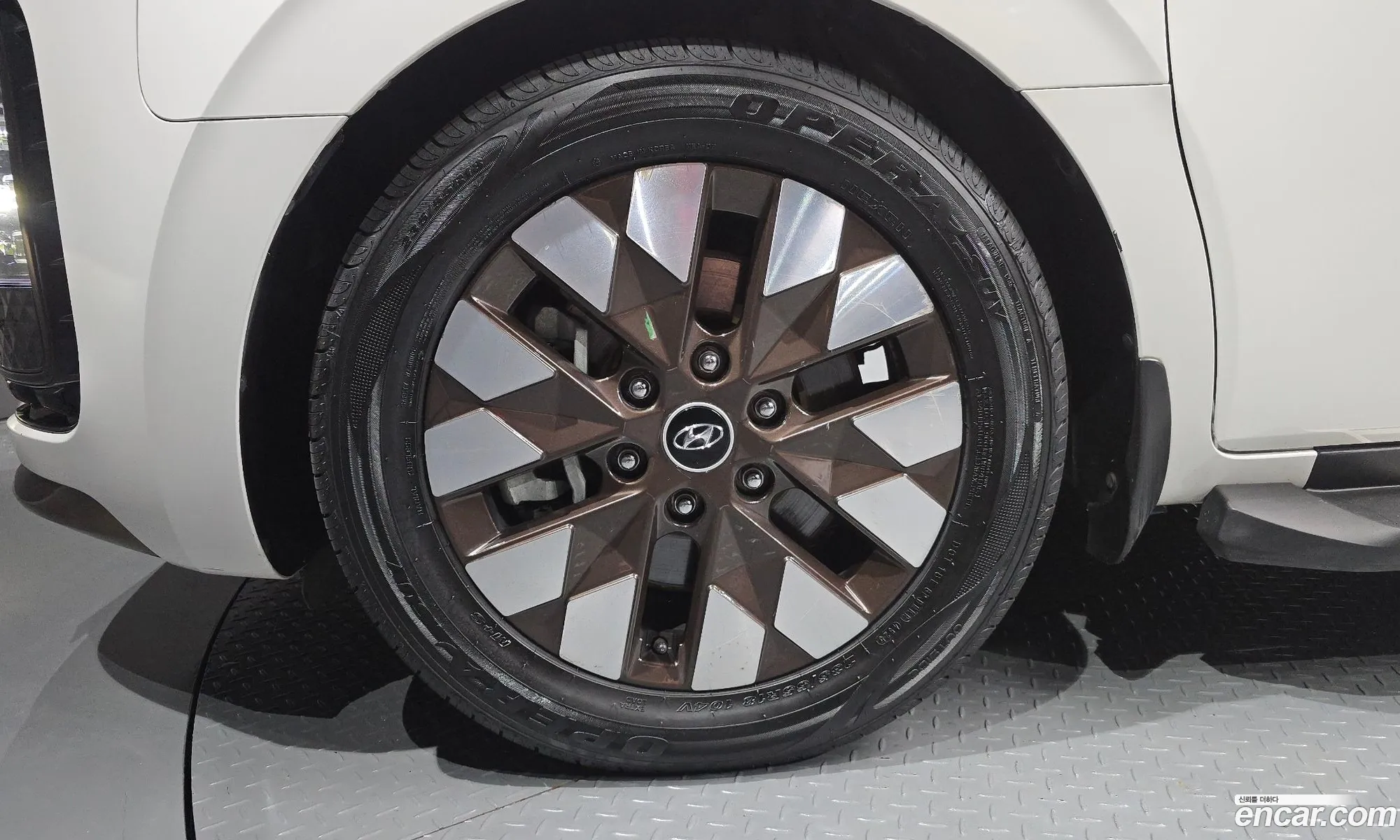 Hyundai Staria 2022 — 5