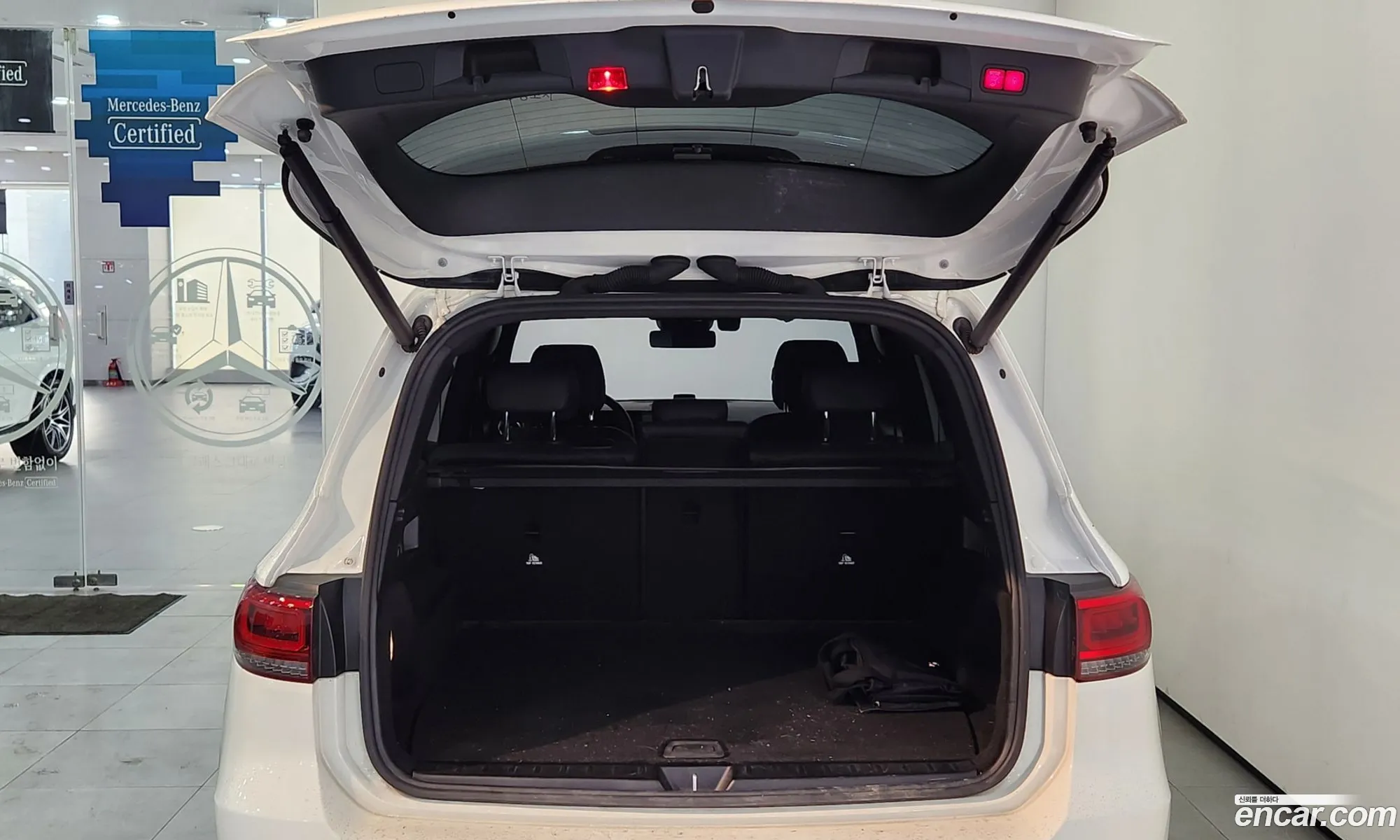 Mercedes-Benz GLB-Class X247 2021 — 17