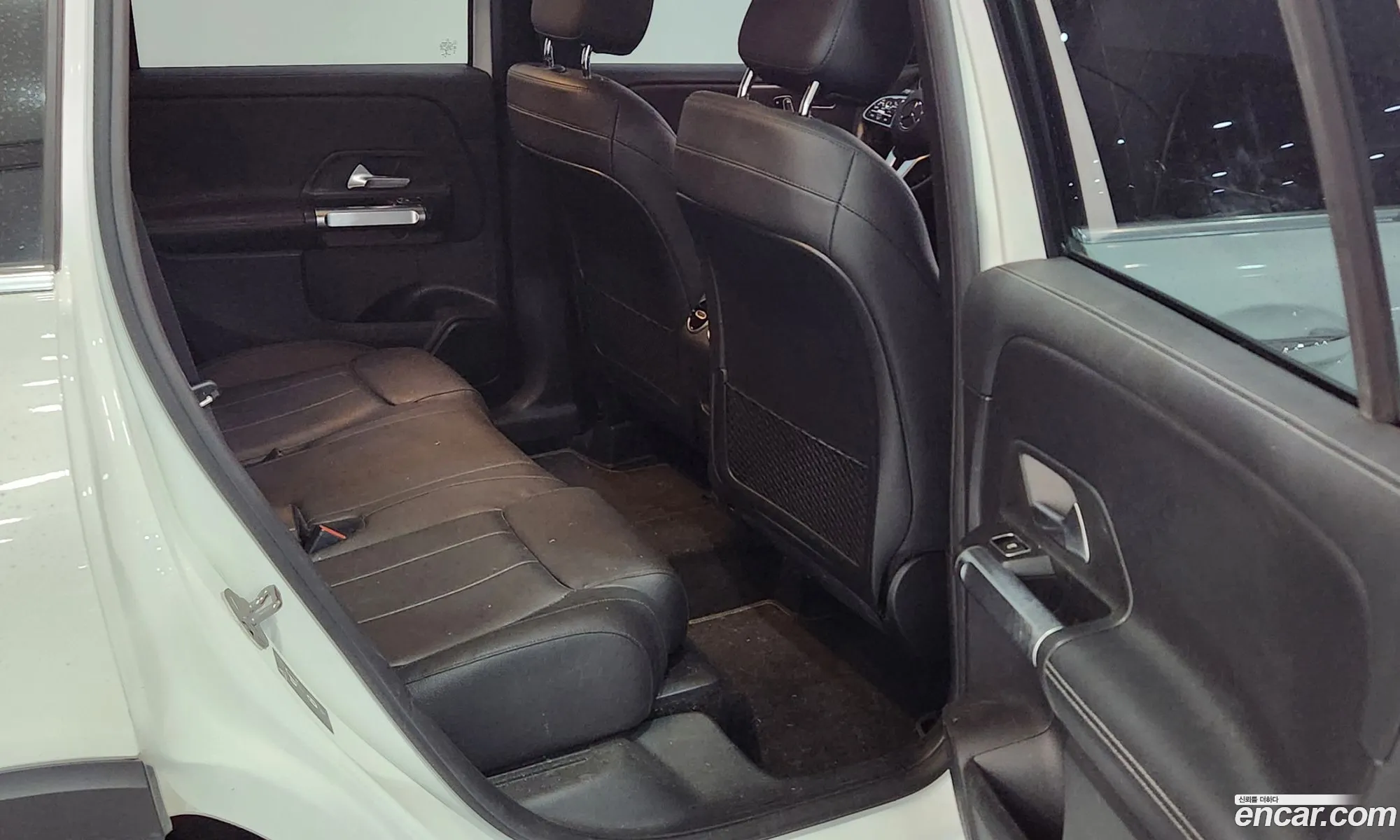 Mercedes-Benz GLB-Class X247 2021 — 18