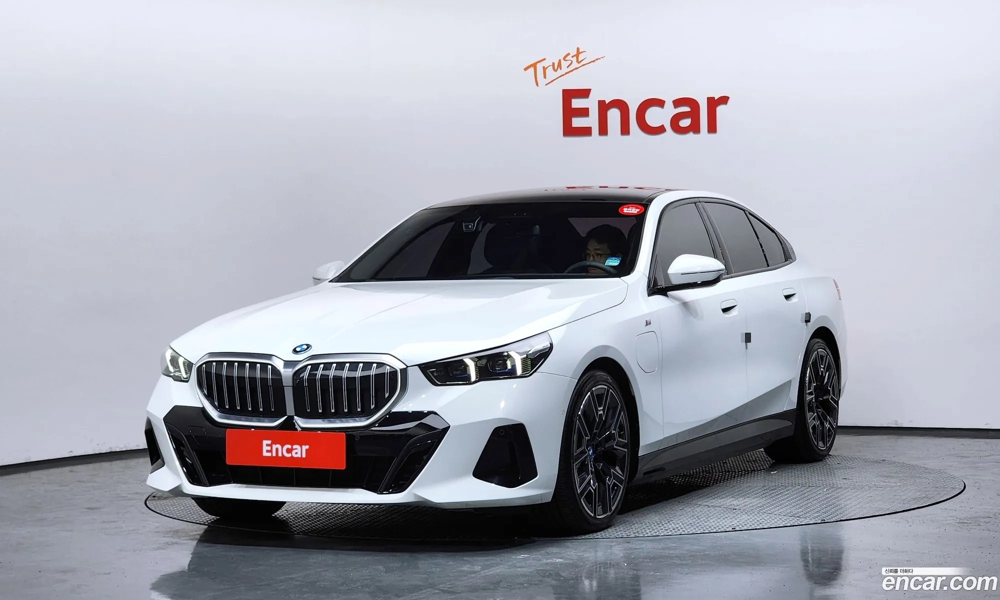 BMW 5 Series 2024 — 25