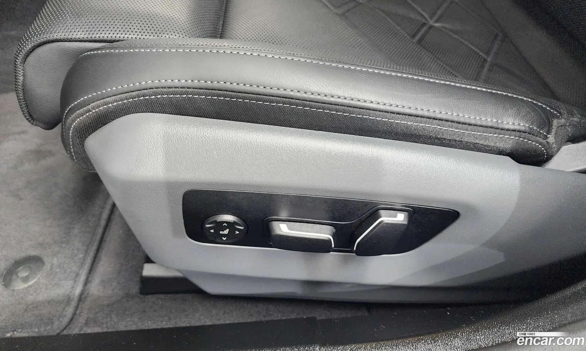BMW 5 Series 2024 — 26
