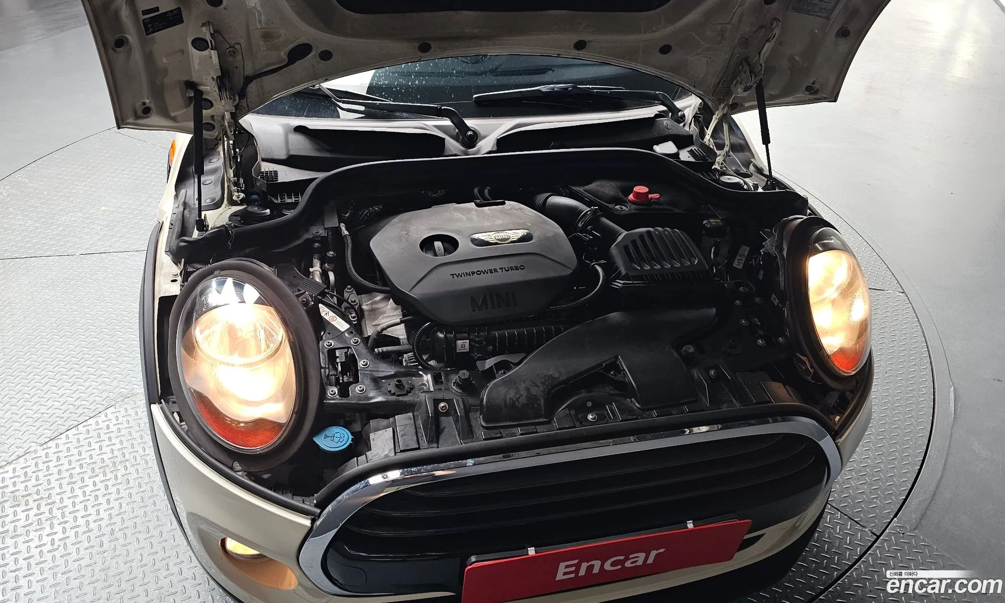 Mini Cooper 2015 — 16