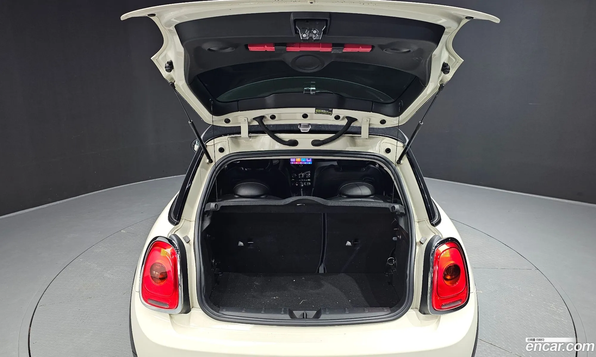 Mini Cooper 2015 — 8