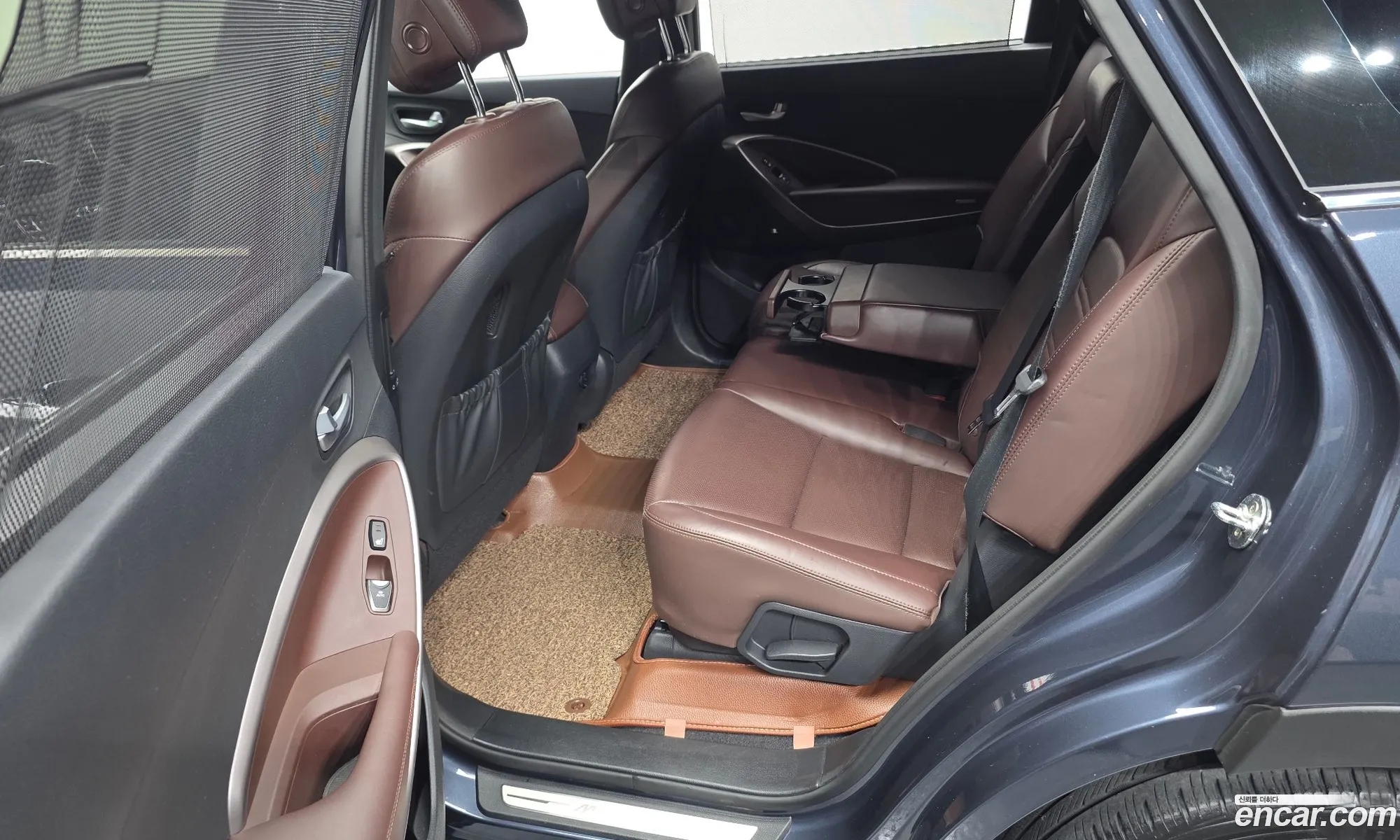 Hyundai Maxcruz 2017 KMHSR81FBJU272787 — 4