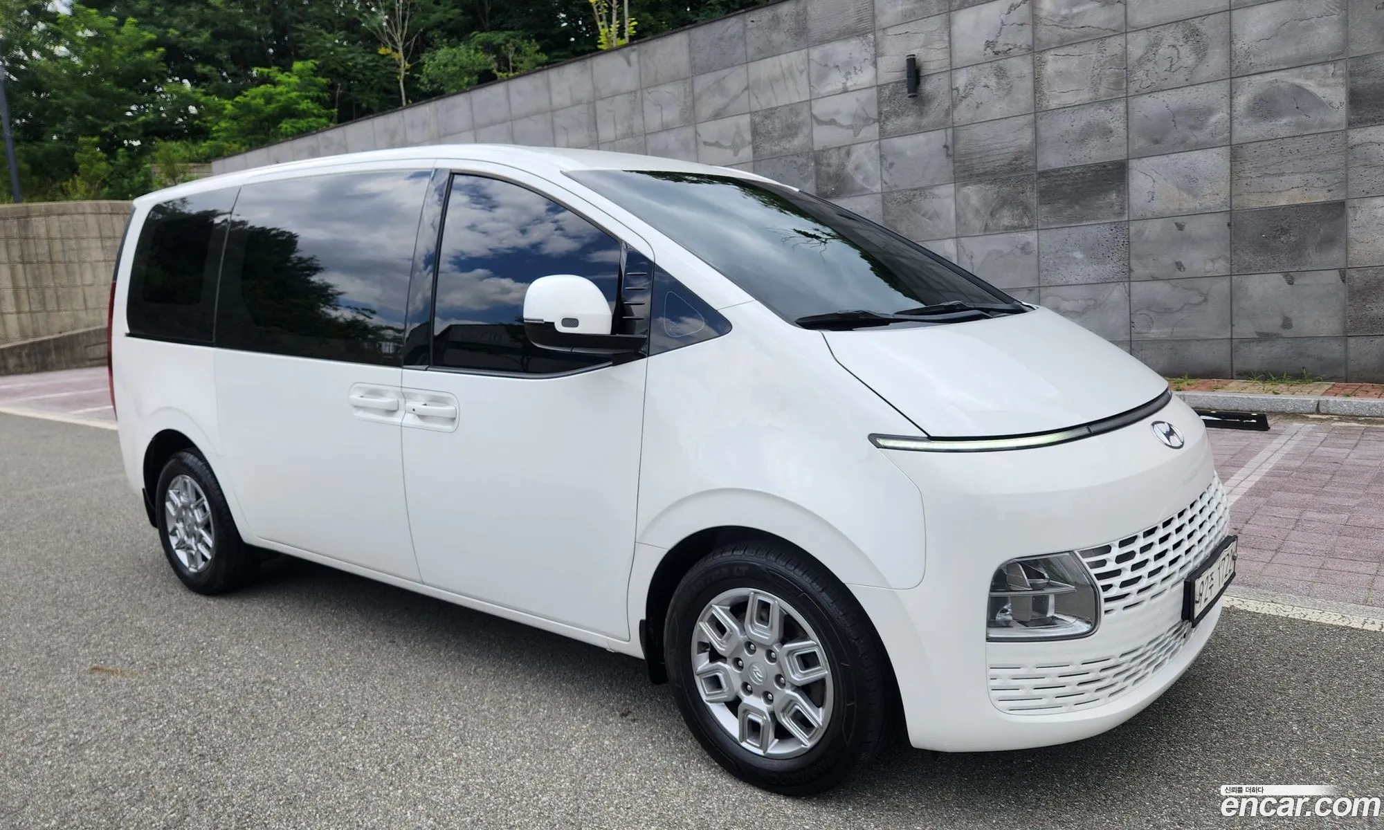 Hyundai Staria 2021 — 2