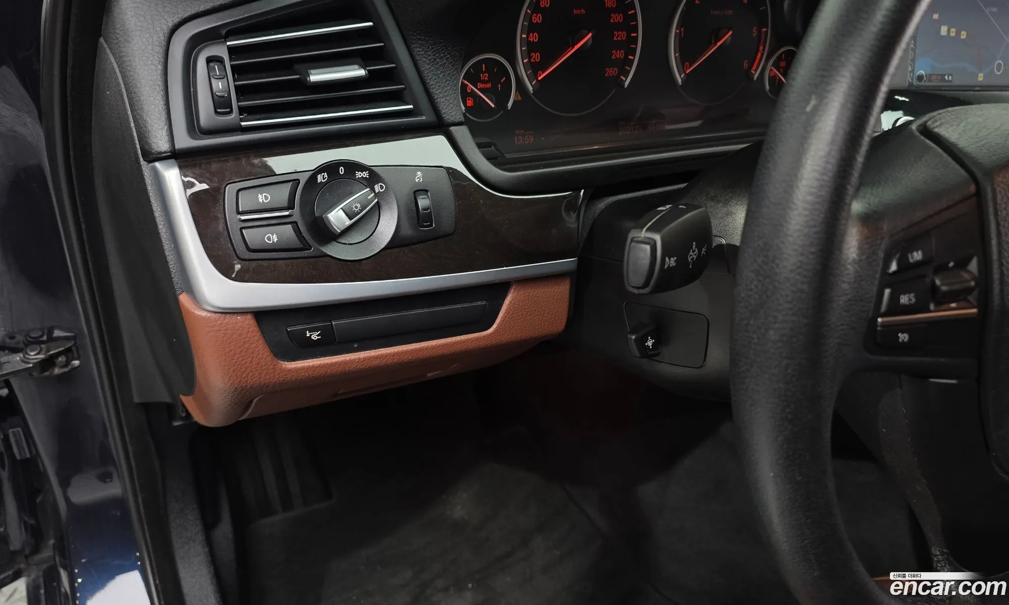 BMW 5 Series 2012 — 7