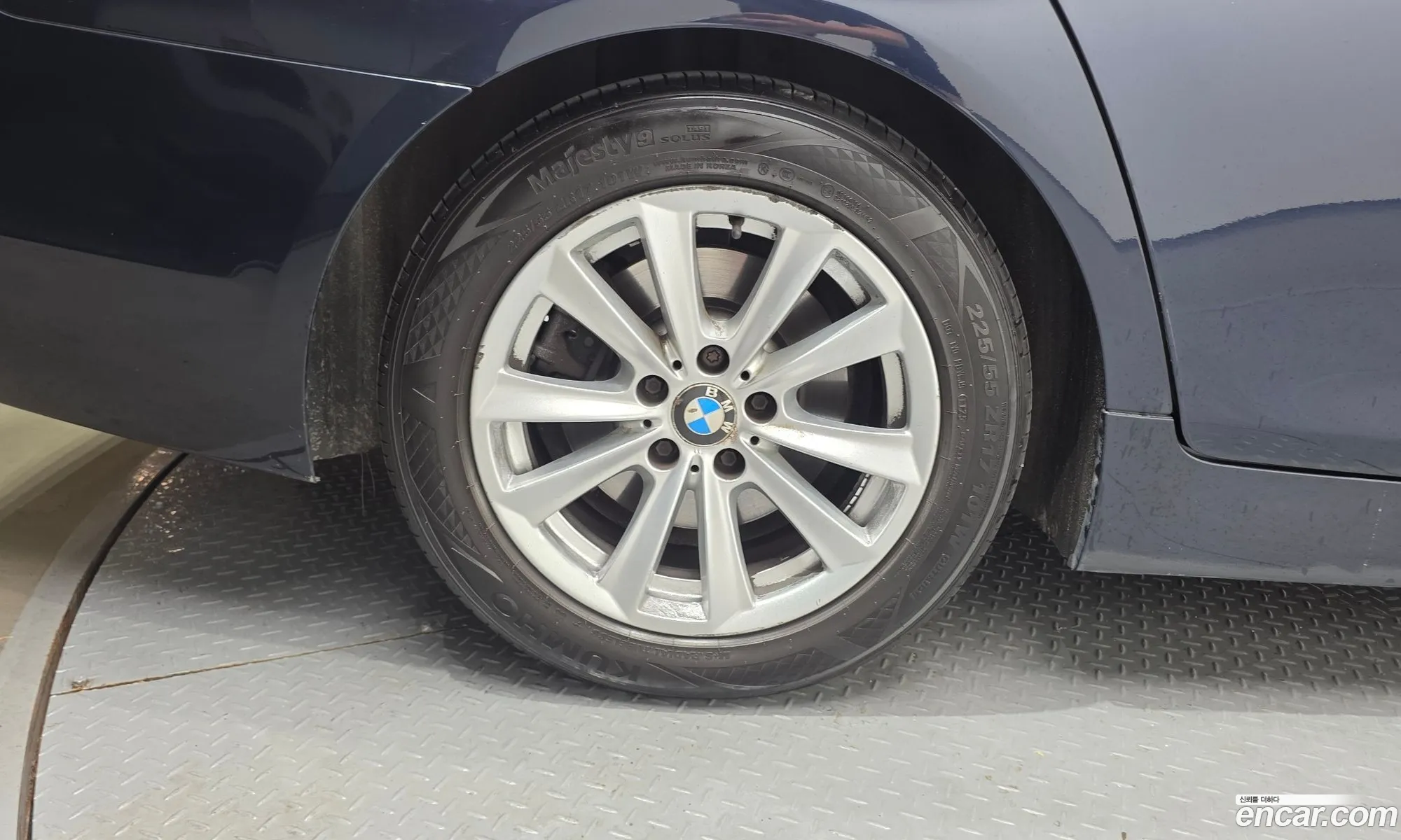 BMW 5 Series 2012 — 2