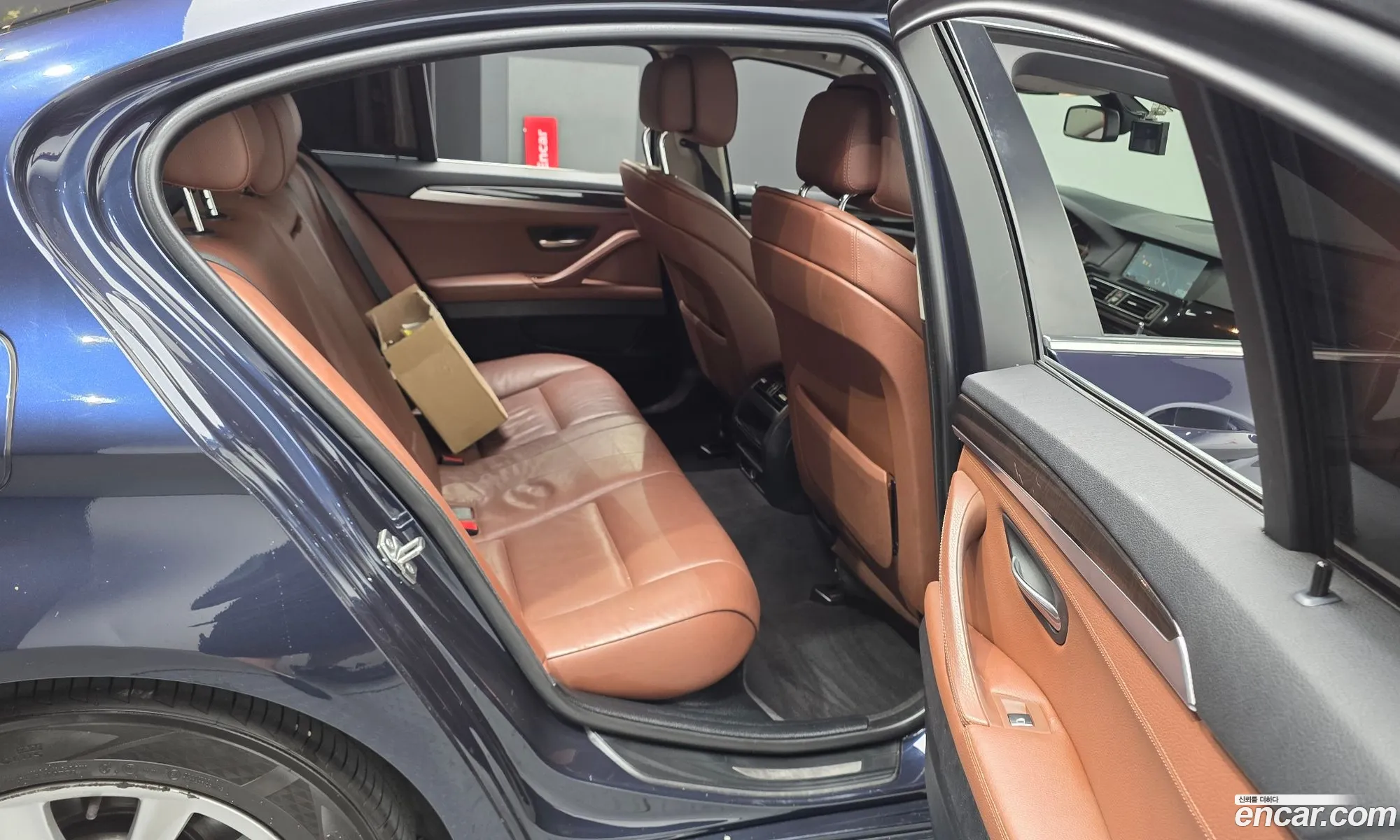 BMW 5 Series 2012 — 18