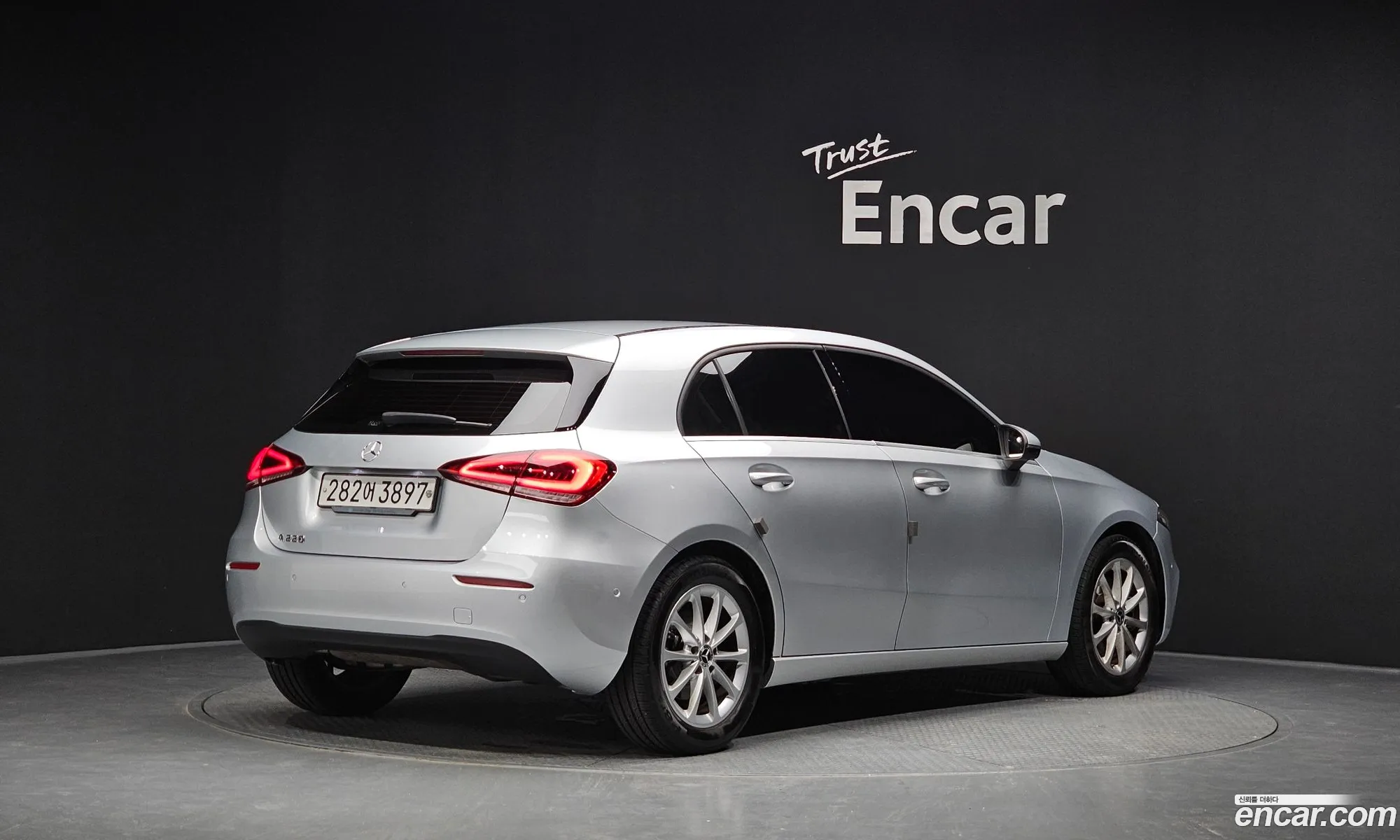 Mercedes-Benz A-Class W177 2019 — 12