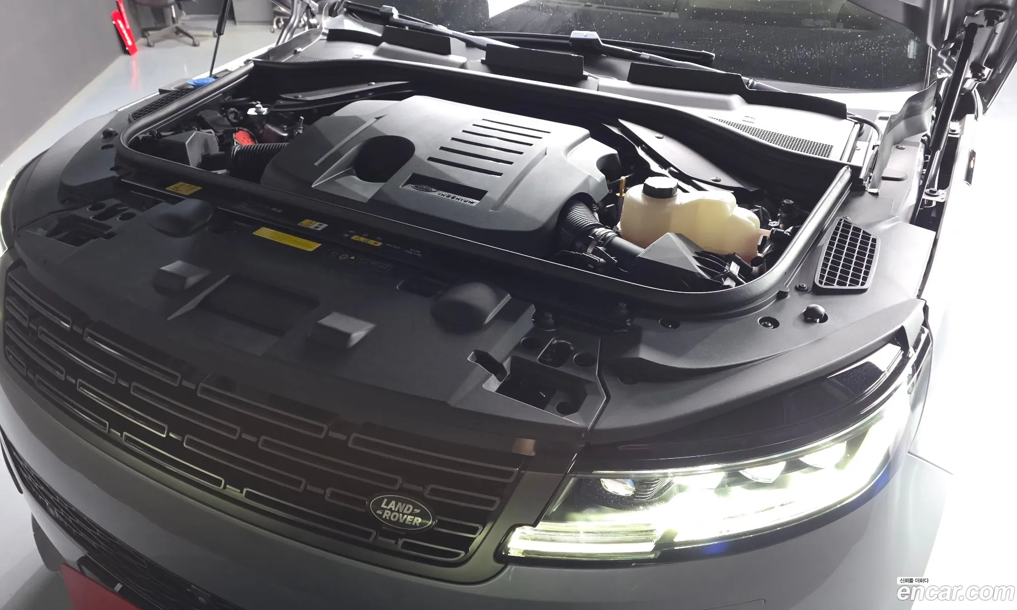 Land Rover Range Rover Sport 2025 — 18