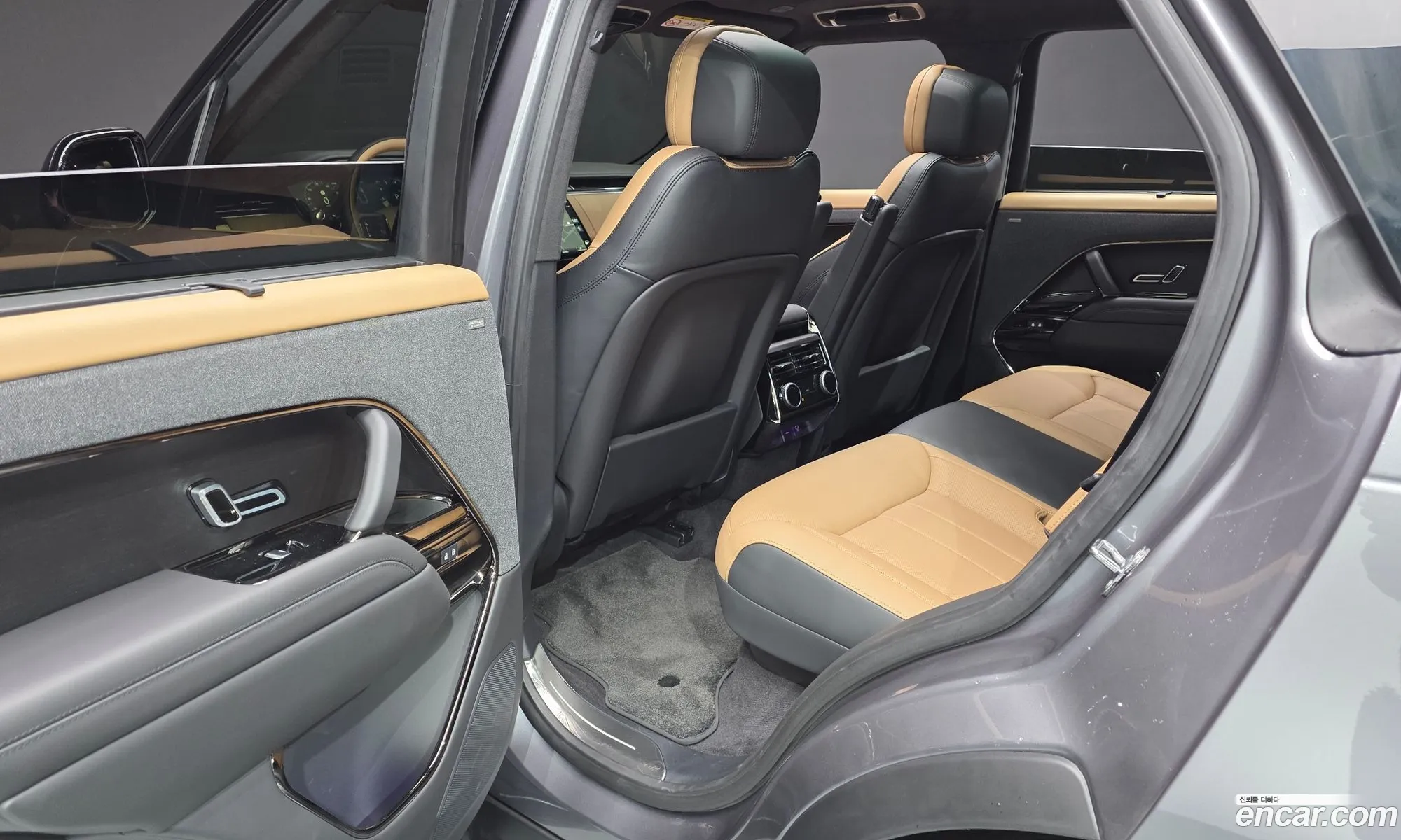 Land Rover Range Rover Sport 2025 — 36