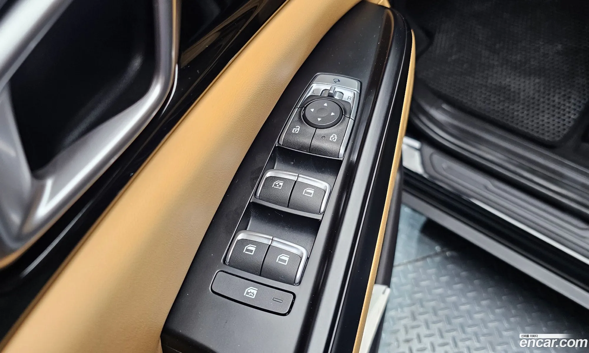 Kia Carnival 2021 KNANB81BBMS118610 — 5