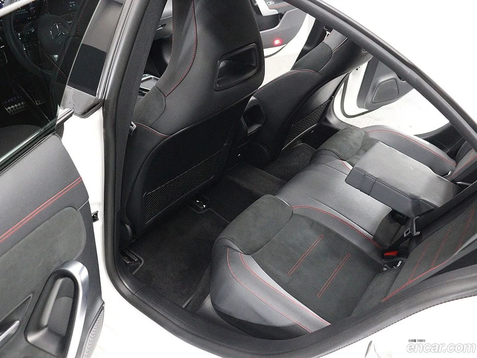 Mercedes-Benz CLA-Class C118 2024 — 9