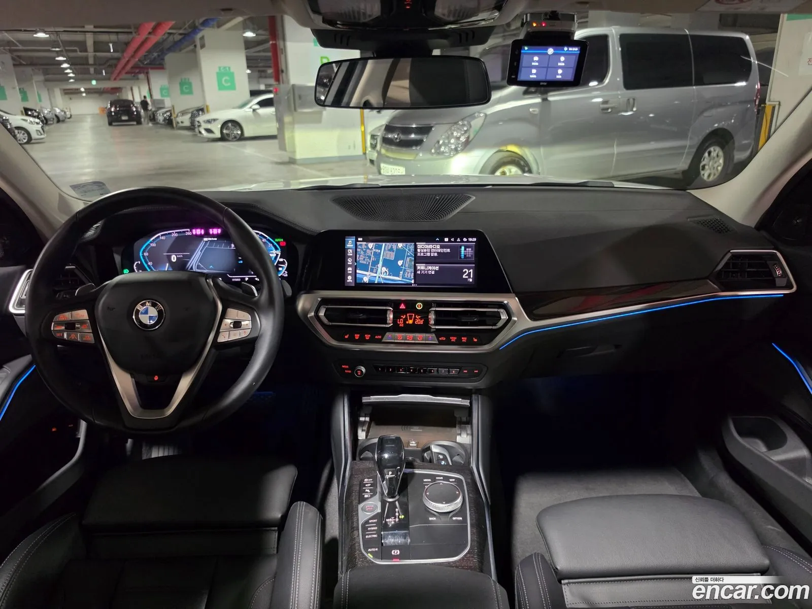 BMW 3 Series 2021 — 3