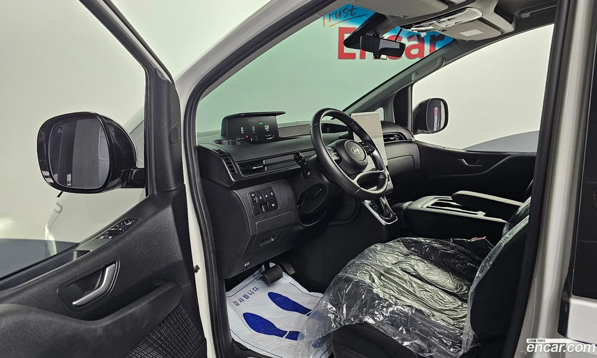Hyundai Staria 2024 KMHYA811BSU189512 — 7