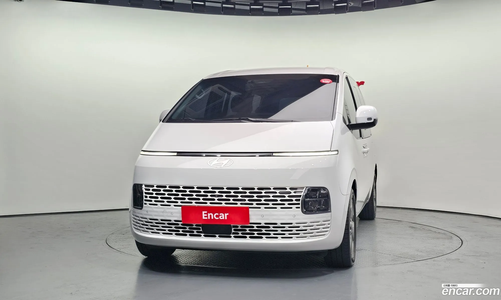 Hyundai Staria 2024 KMHYA811BSU189512 — 2