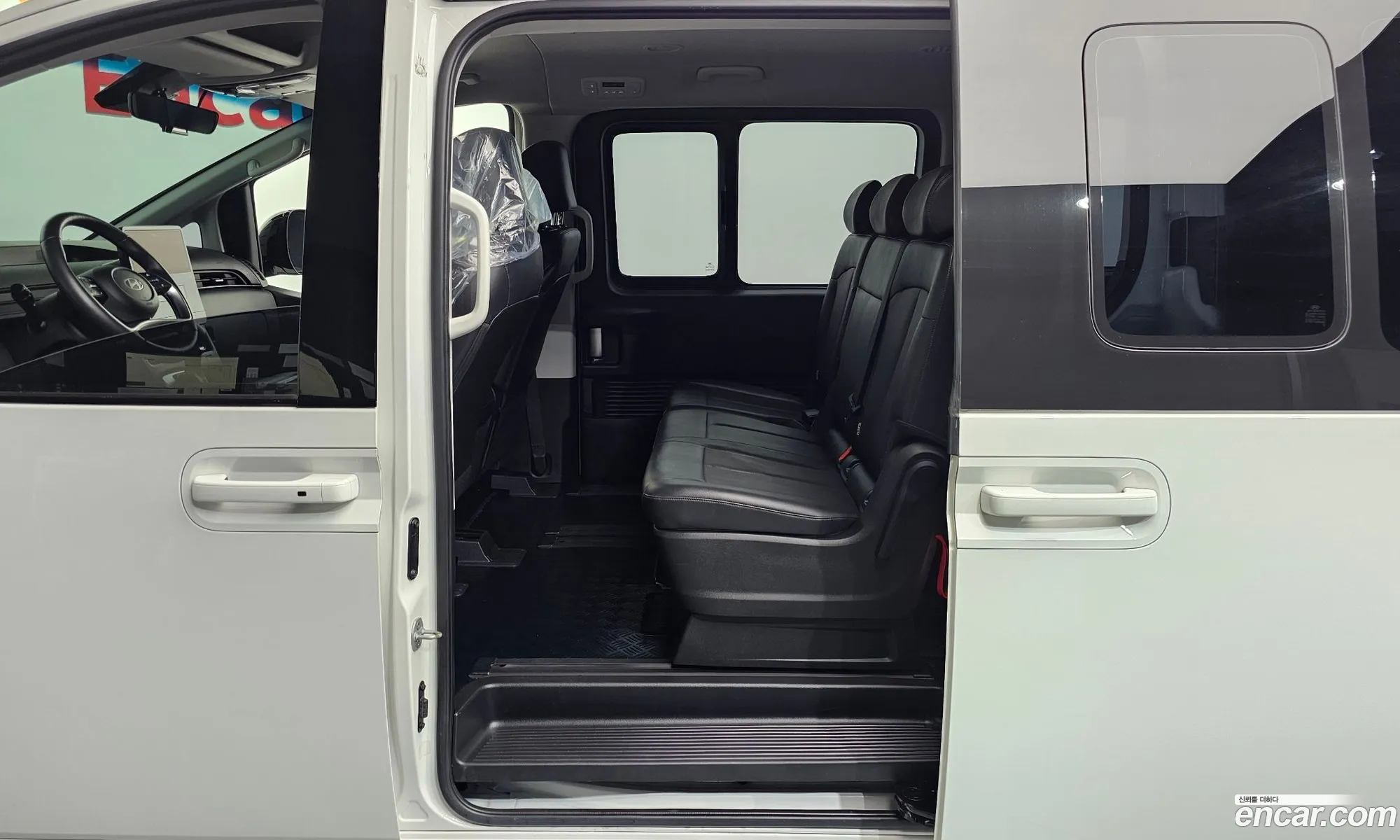 Hyundai Staria 2024 KMHYA811BSU189512 — 8