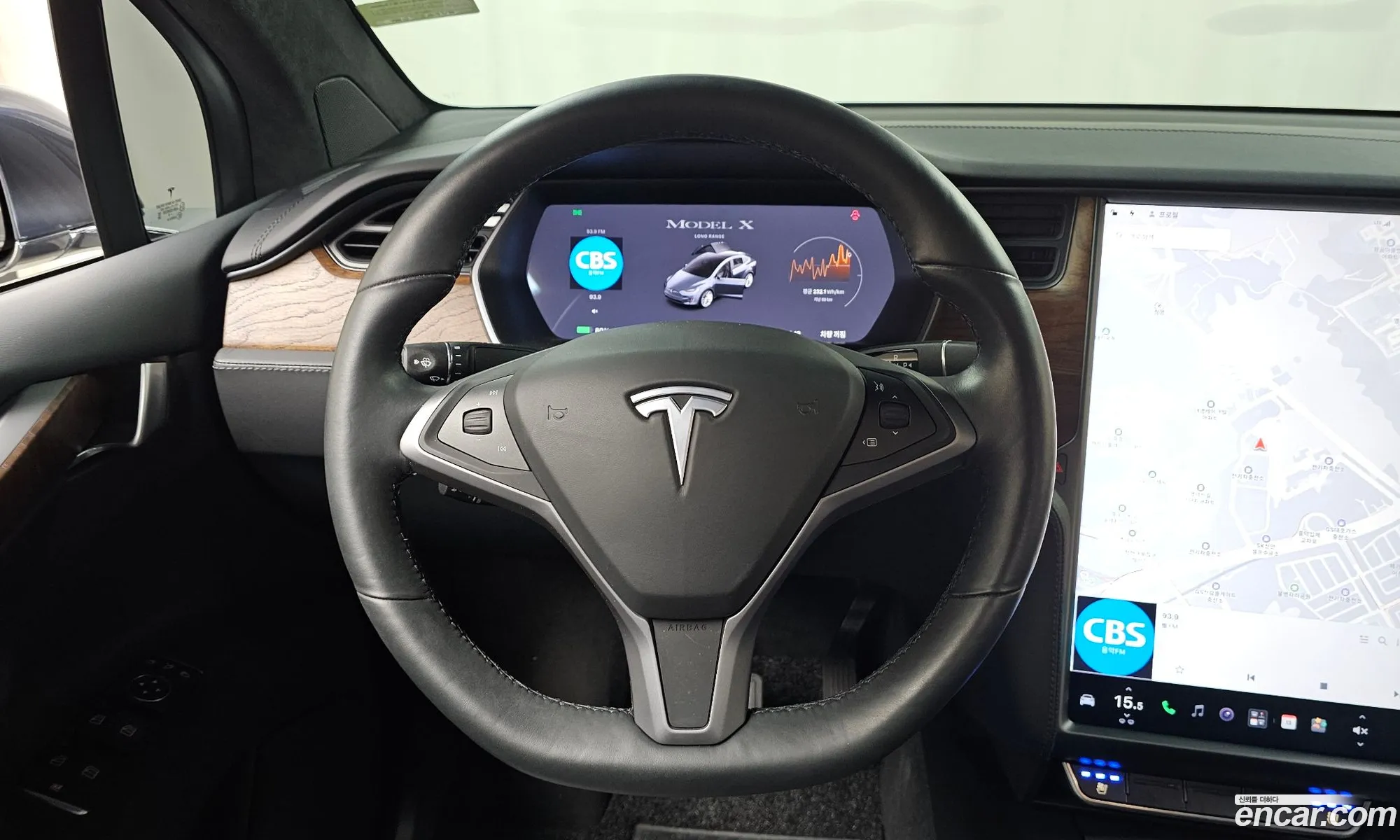 Tesla Model X 2020 — 31
