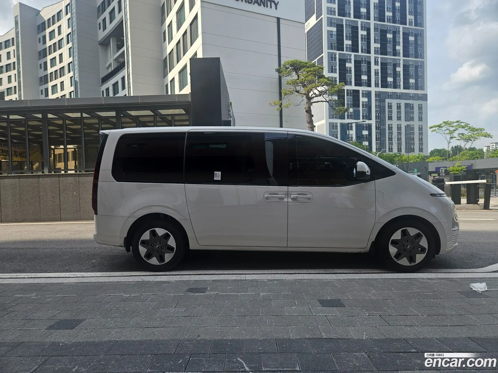 Hyundai Staria 2025 — 4