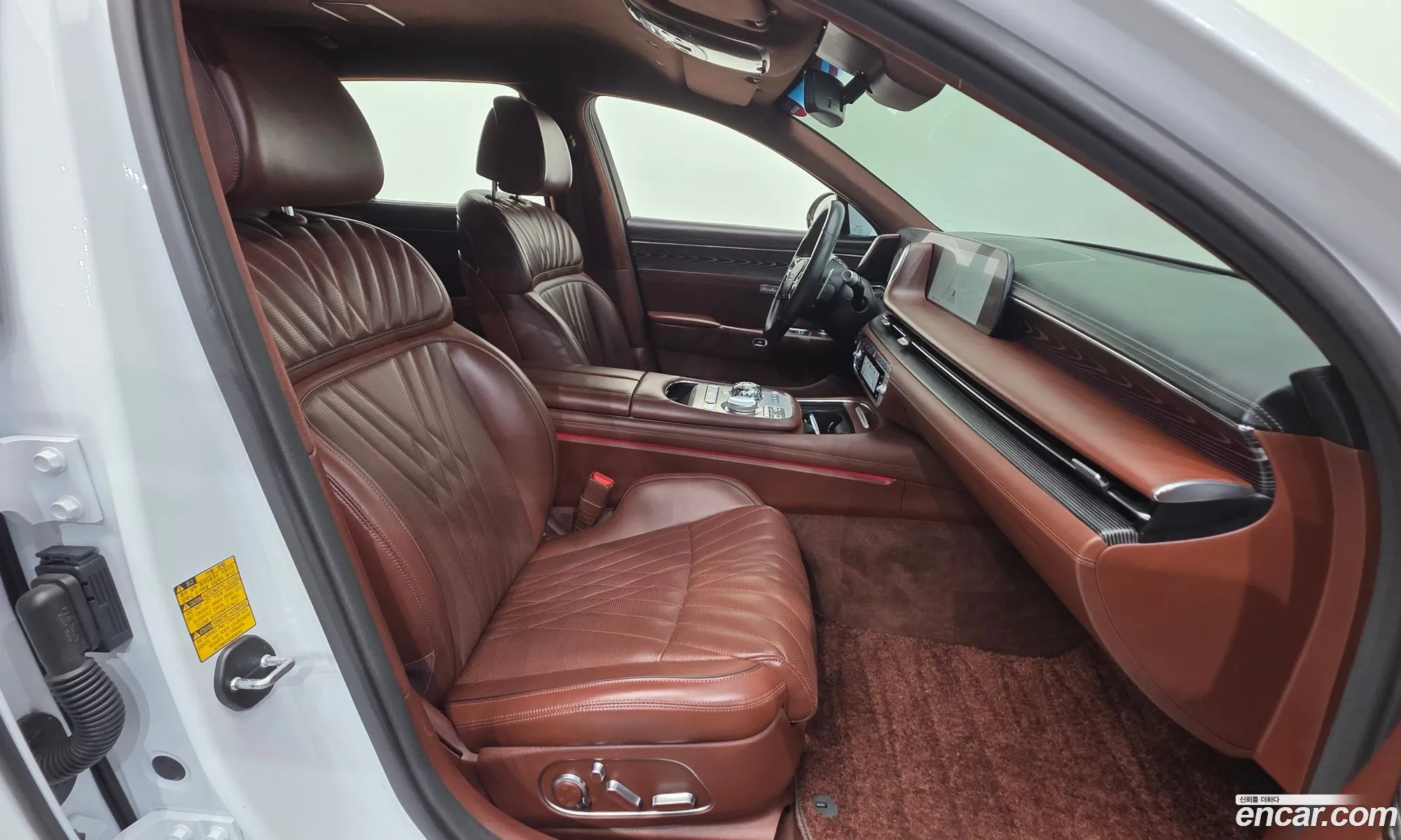 Genesis G90 2022 — 2