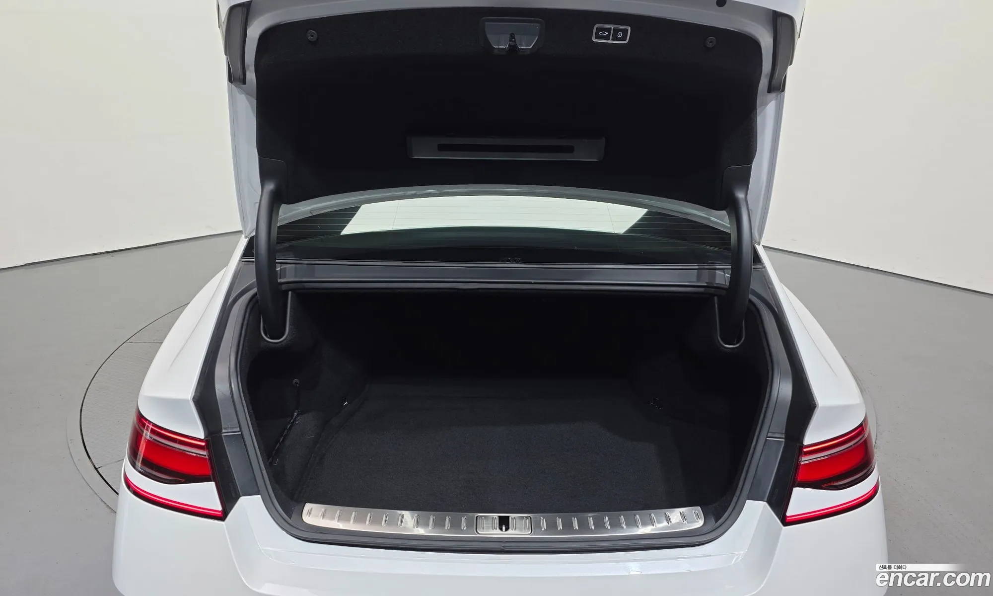 Genesis G90 2022 — 8