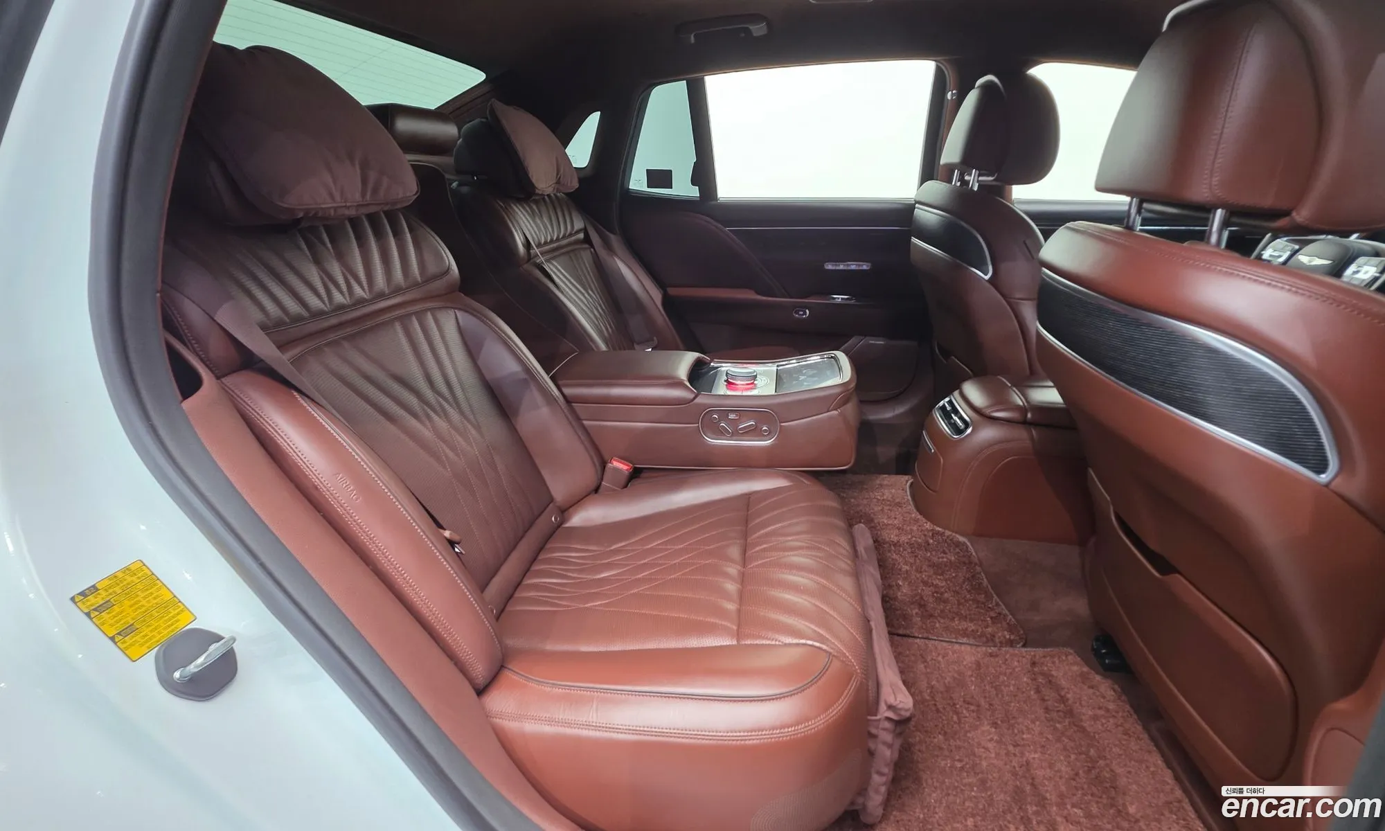 Genesis G90 2022 — 17