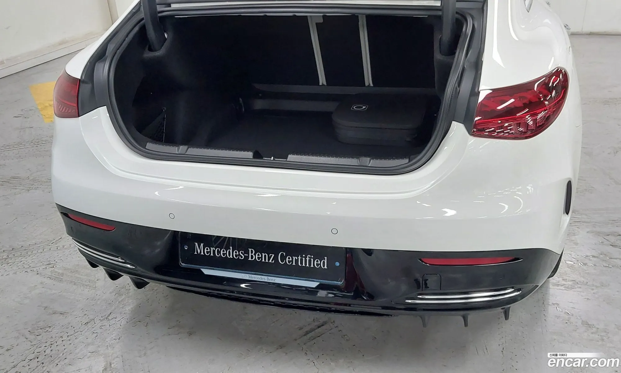 Mercedes-Benz EQE V295 2024 — 12