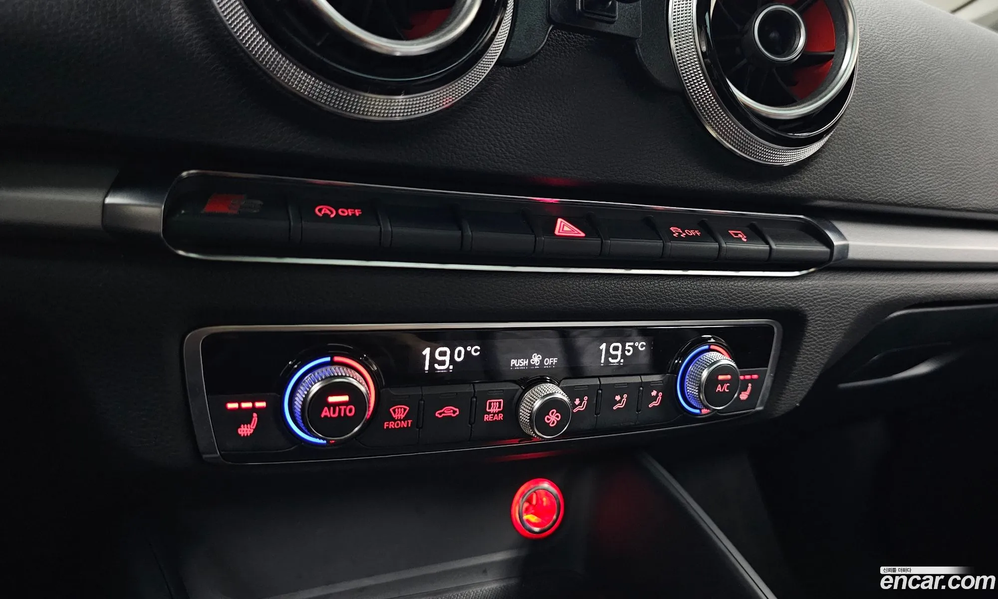 Audi A3 2015 WAUZZZ8V3FA156552 — 26